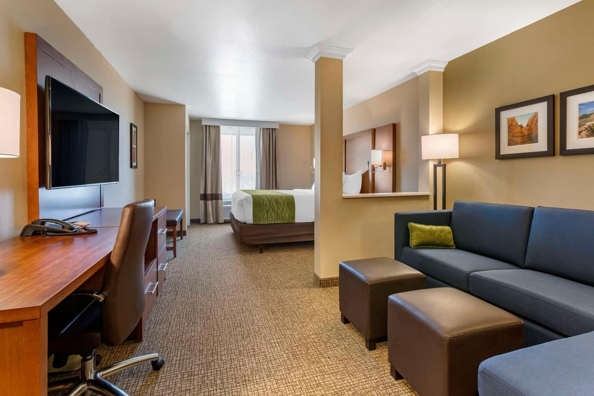 Comfort Suites Albuquerque Airport gallery photo in Albuquerque, NM — image 31