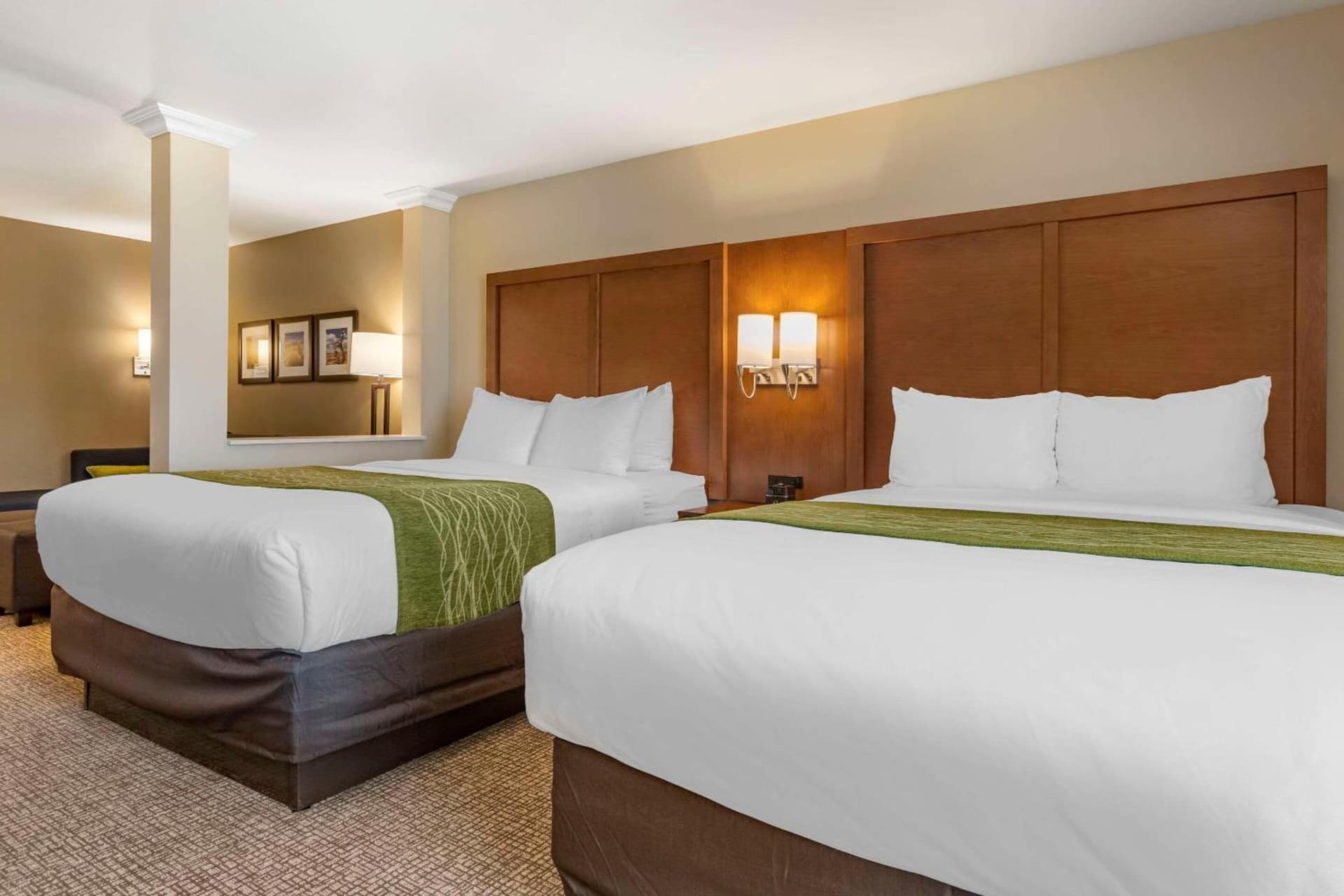 Comfort Suites Albuquerque Airport gallery photo in Albuquerque, NM — image 17