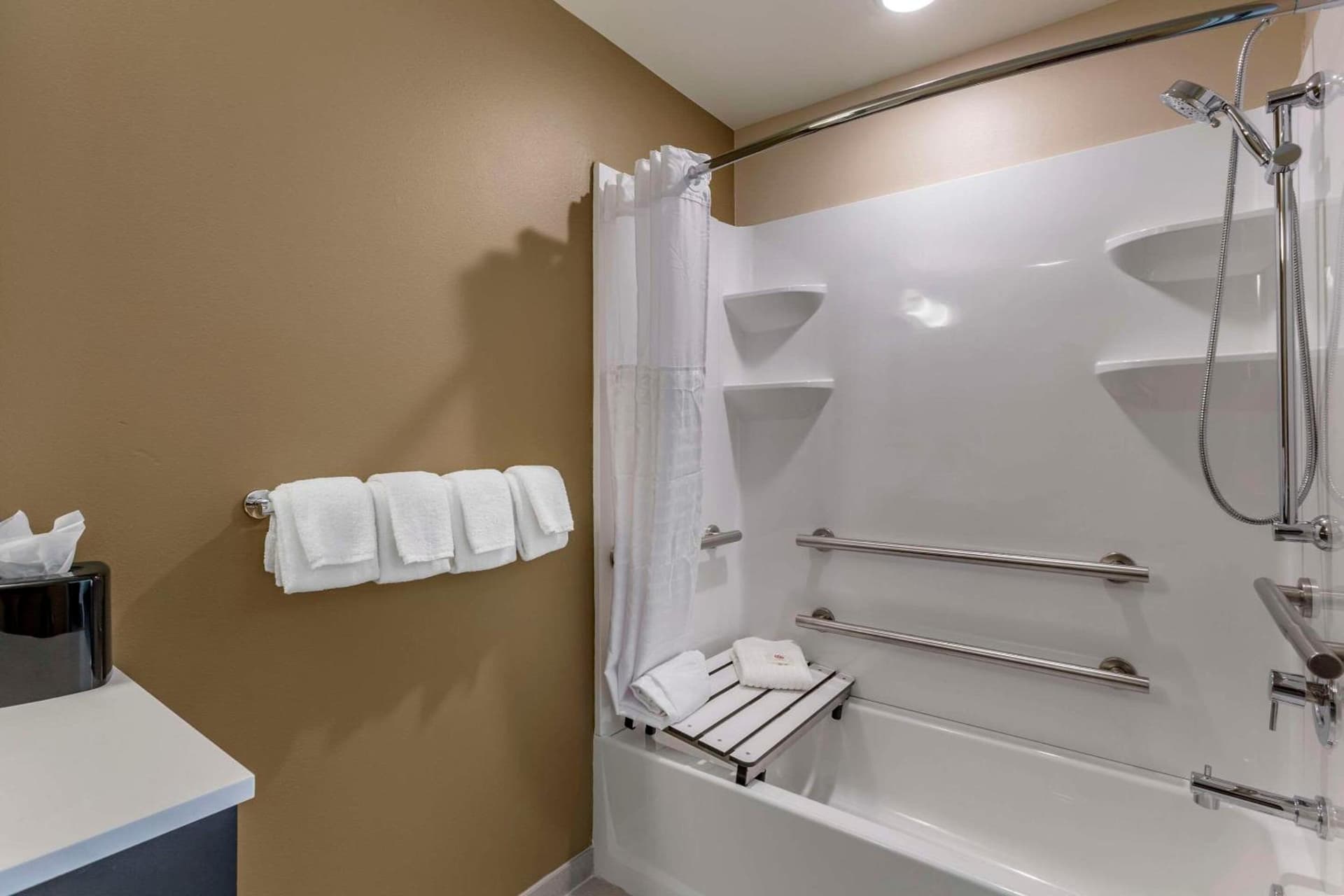 Comfort Suites Albuquerque Airport gallery photo in Albuquerque, NM — image 33
