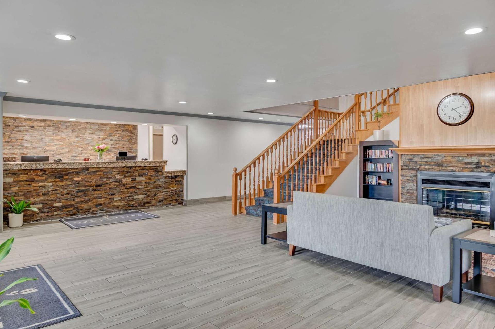 Country Inn & Suites by Radisson, Grand Rapids Airport, MI gallery photo in Grand Rapids, MI — image 4