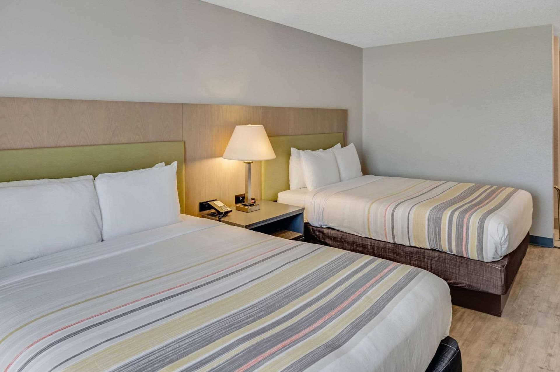 Country Inn & Suites by Radisson, Grand Rapids Airport, MI gallery photo in Grand Rapids, MI — image 18