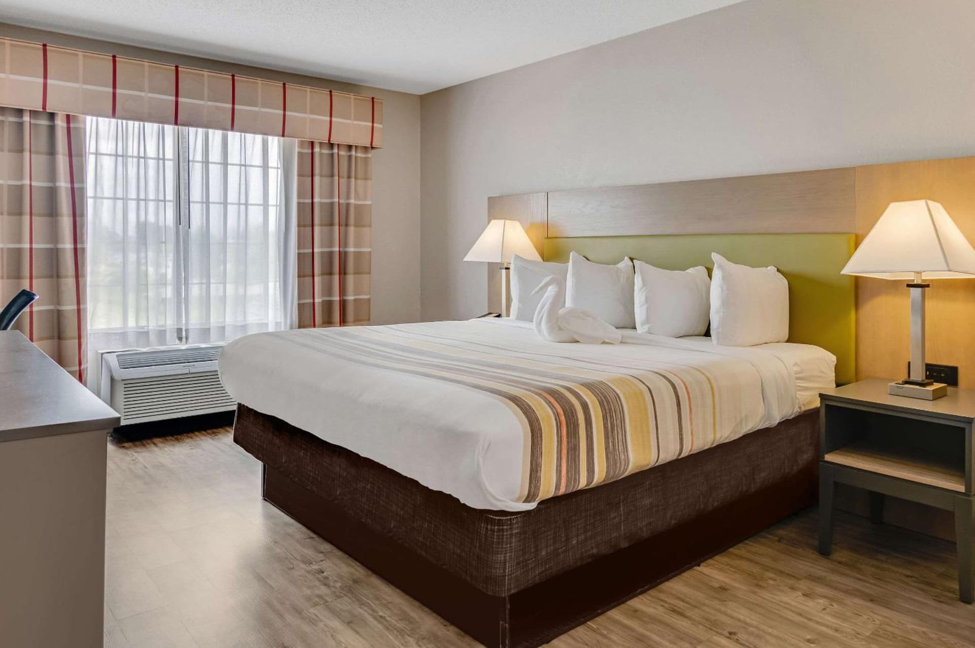 Country Inn & Suites by Radisson, Grand Rapids Airport, MI gallery photo in Grand Rapids, MI — image 54