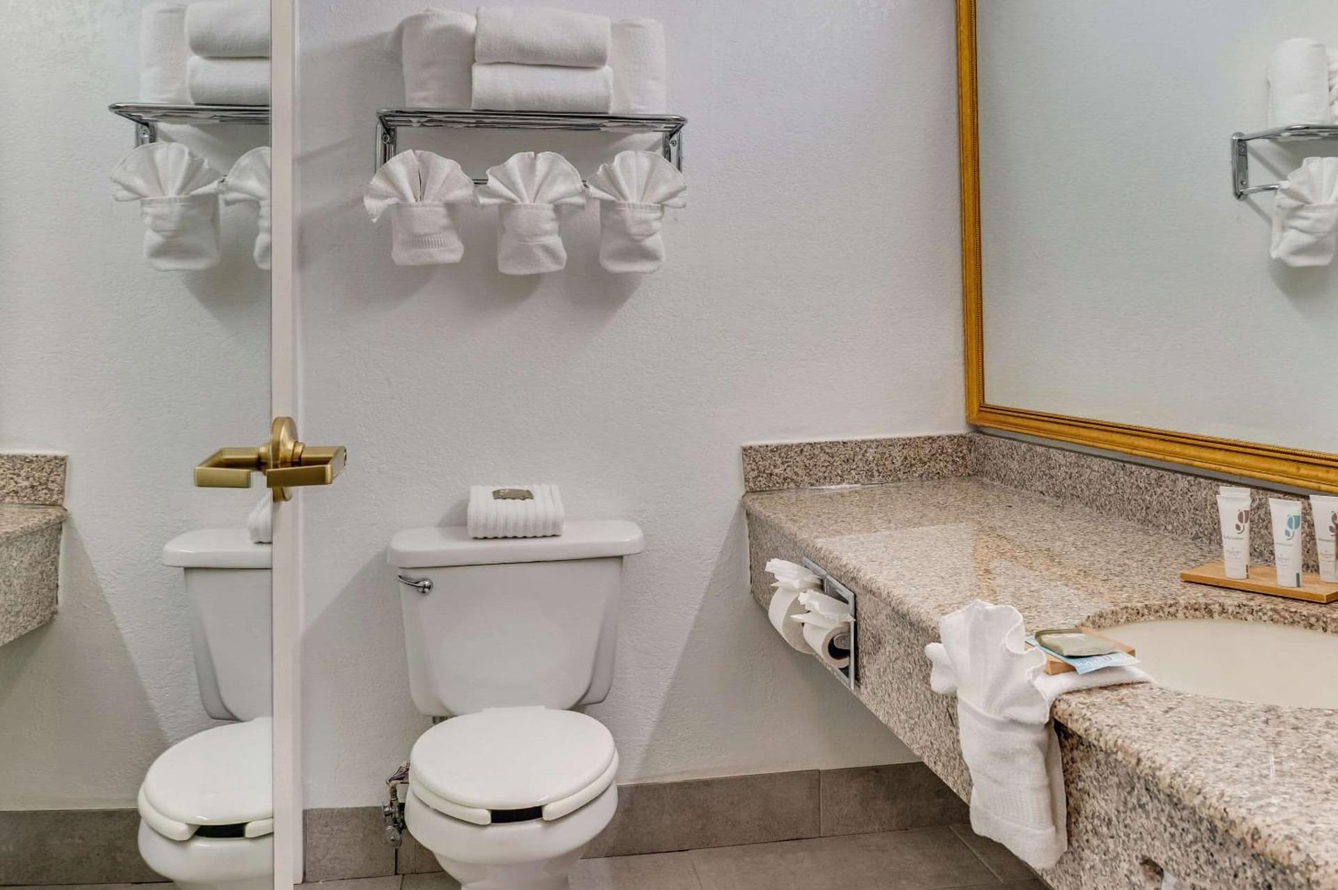 Country Inn & Suites by Radisson, Grand Rapids Airport, MI gallery photo in Grand Rapids, MI — image 13