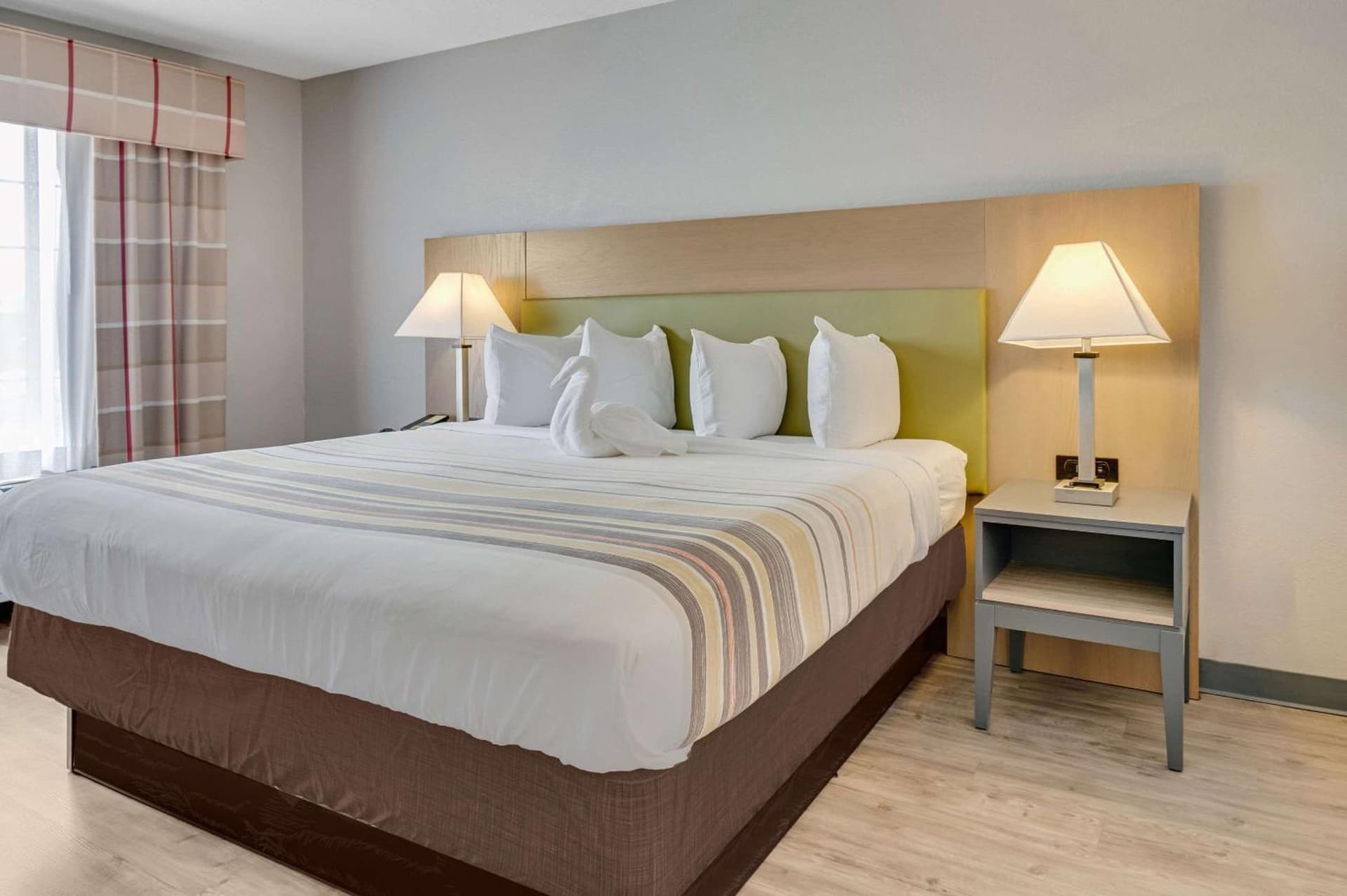 Country Inn & Suites by Radisson, Grand Rapids Airport, MI gallery photo in Grand Rapids, MI — image 65