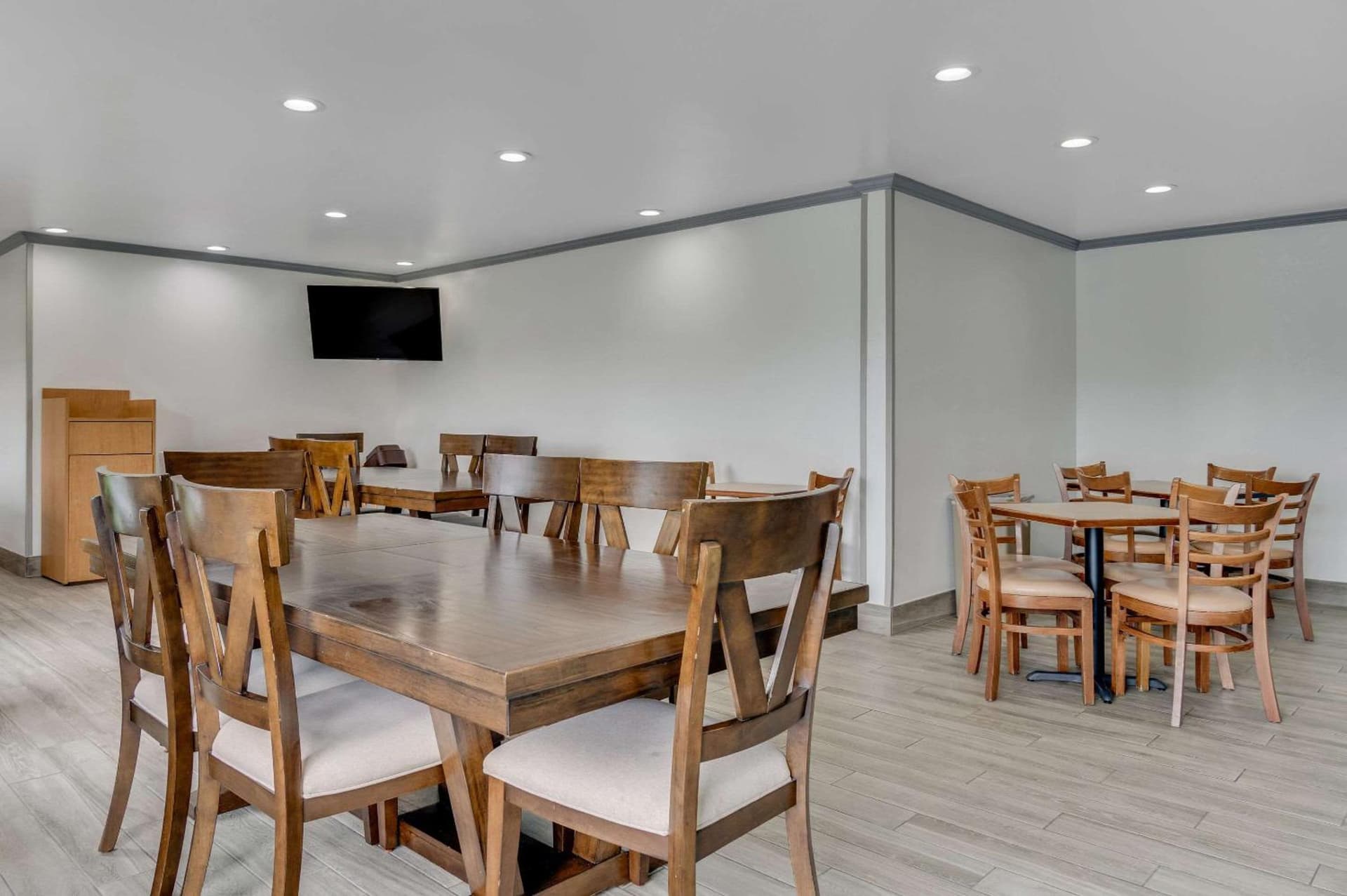 Country Inn & Suites by Radisson, Grand Rapids Airport, MI gallery photo in Grand Rapids, MI — image 51