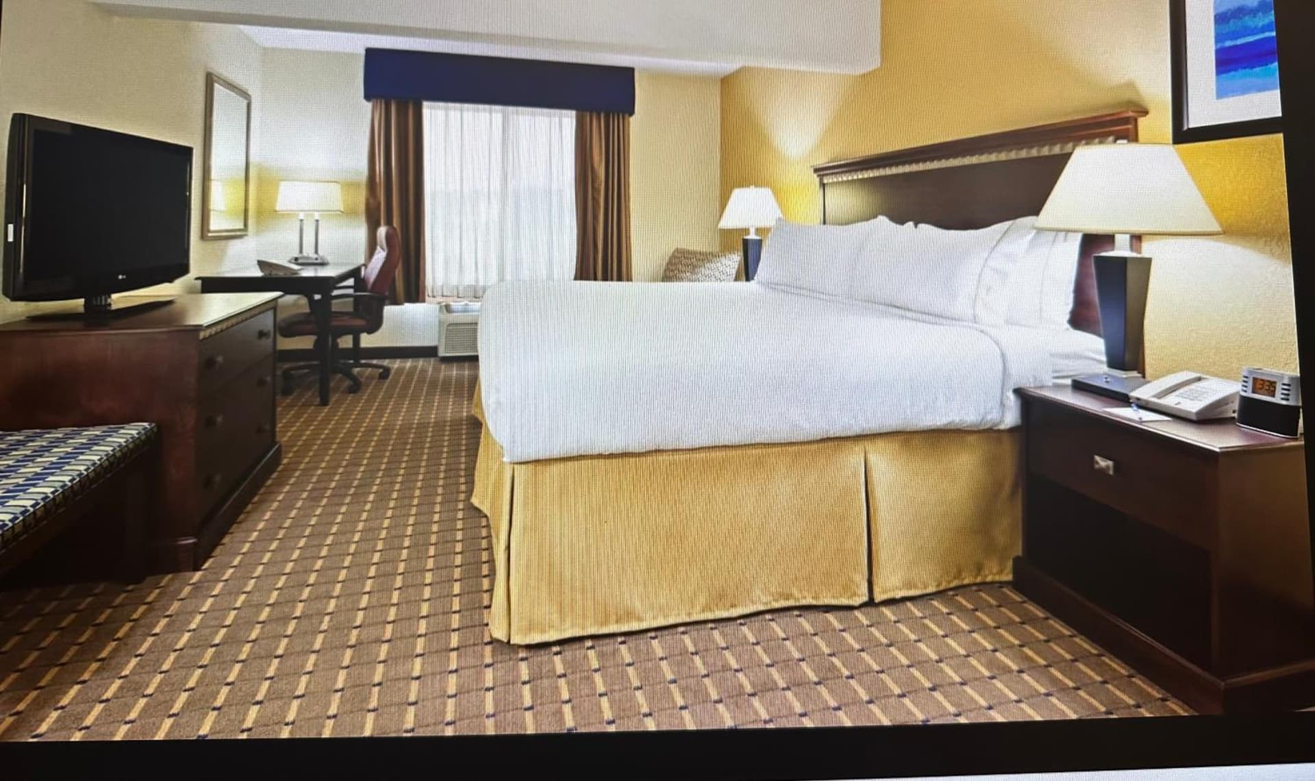 Holiday Inn Express and Suites Allentown West by IHG interior in Allentown, PA — gallery photo 2