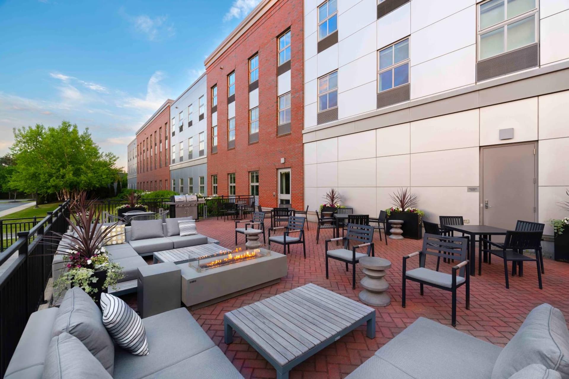 Residence Inn by Marriott Boston Concord gallery photo in Concord, MA — image 61