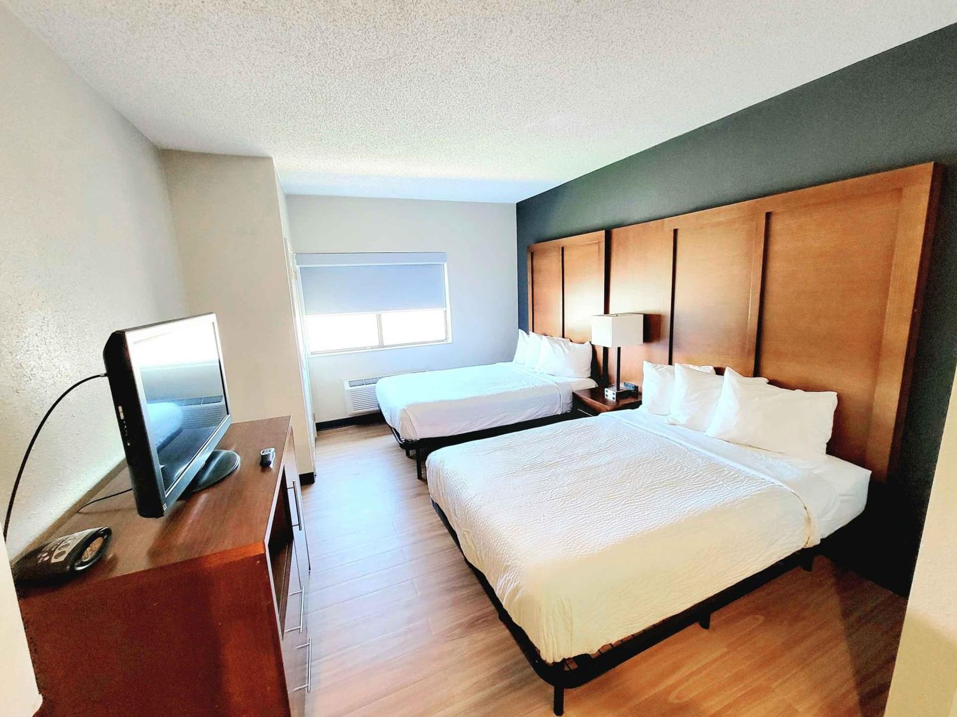 Extended Stay America Suites - Buffalo - Airport interior in Buffalo, NY — gallery photo 2