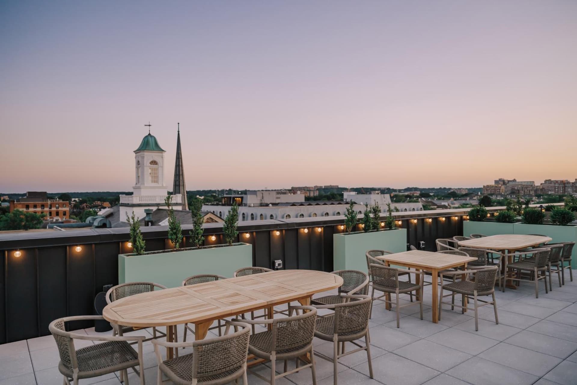 Hotel Heron Alexandria Old Town, Curio Collection by Hilton gallery photo in Alexandria, VA — image 4