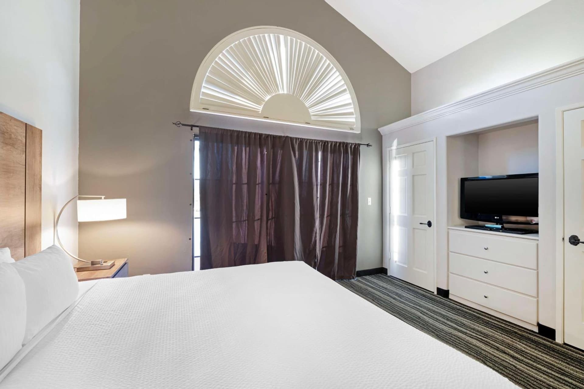 Best Western Posada Royale Hotel & Suites gallery photo in Simi Valley, CA — image 19
