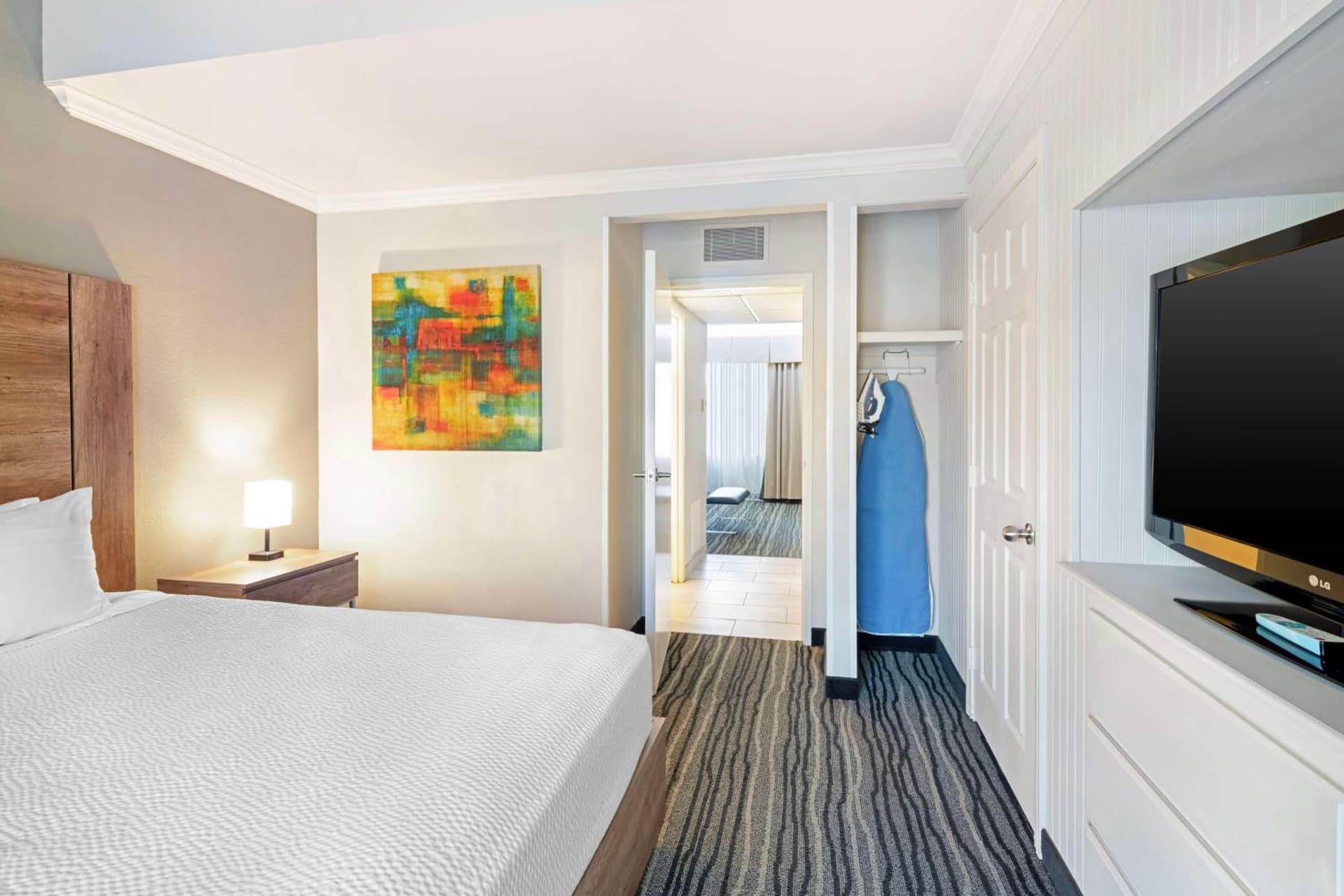 Best Western Posada Royale Hotel & Suites gallery photo in Simi Valley, CA — image 37