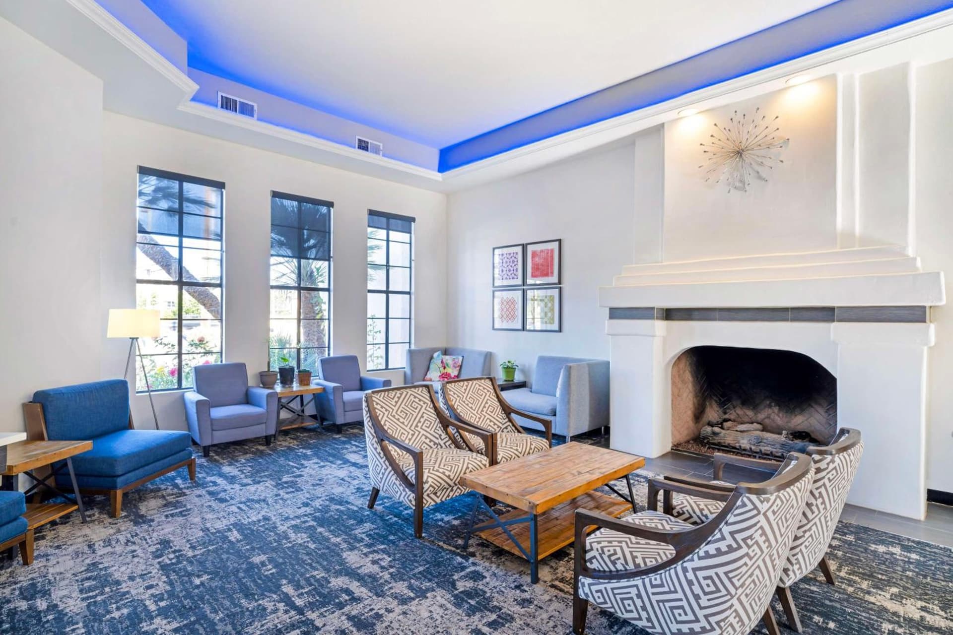 Best Western Posada Royale Hotel & Suites gallery photo in Simi Valley, CA — image 27