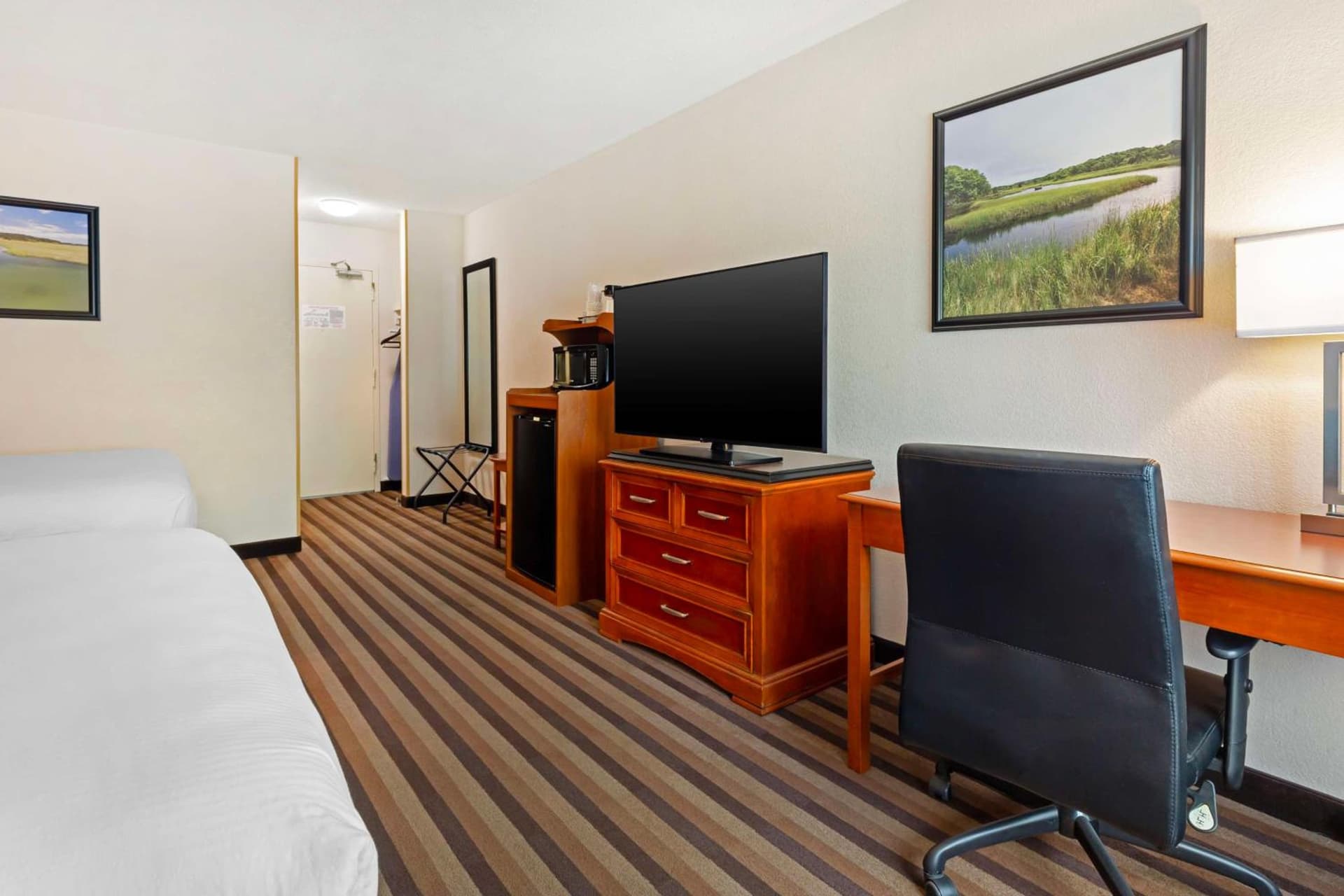 Best Western Rockland interior in Rockland — gallery photo 2