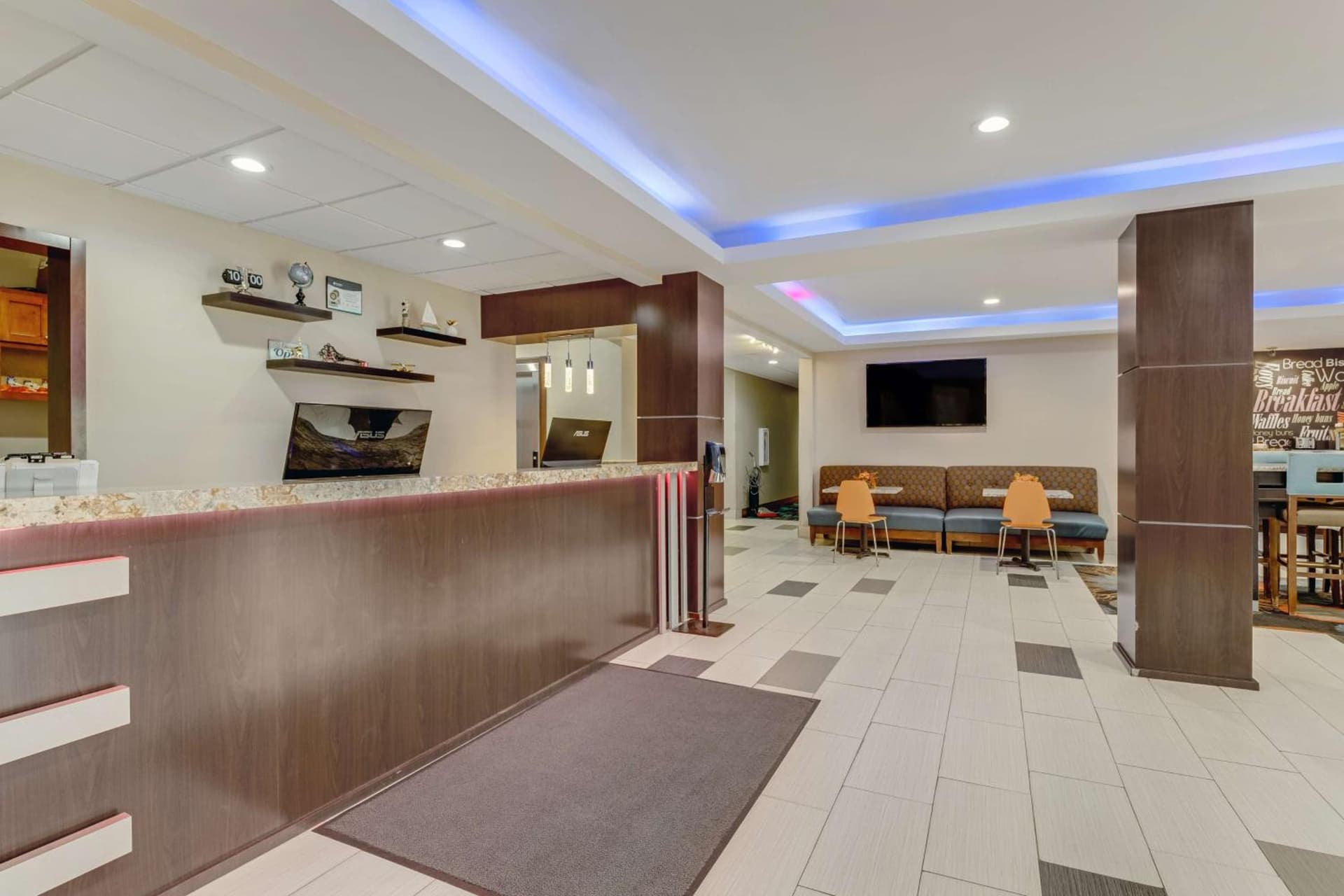 SureStay Plus Hotel by Best Western Owasso Tulsa North property views in Owasso, OK — gallery photo 3