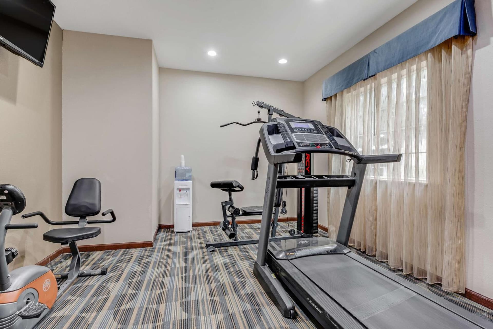 SureStay Plus Hotel by Best Western Owasso Tulsa North gallery photo in Owasso, OK — image 24