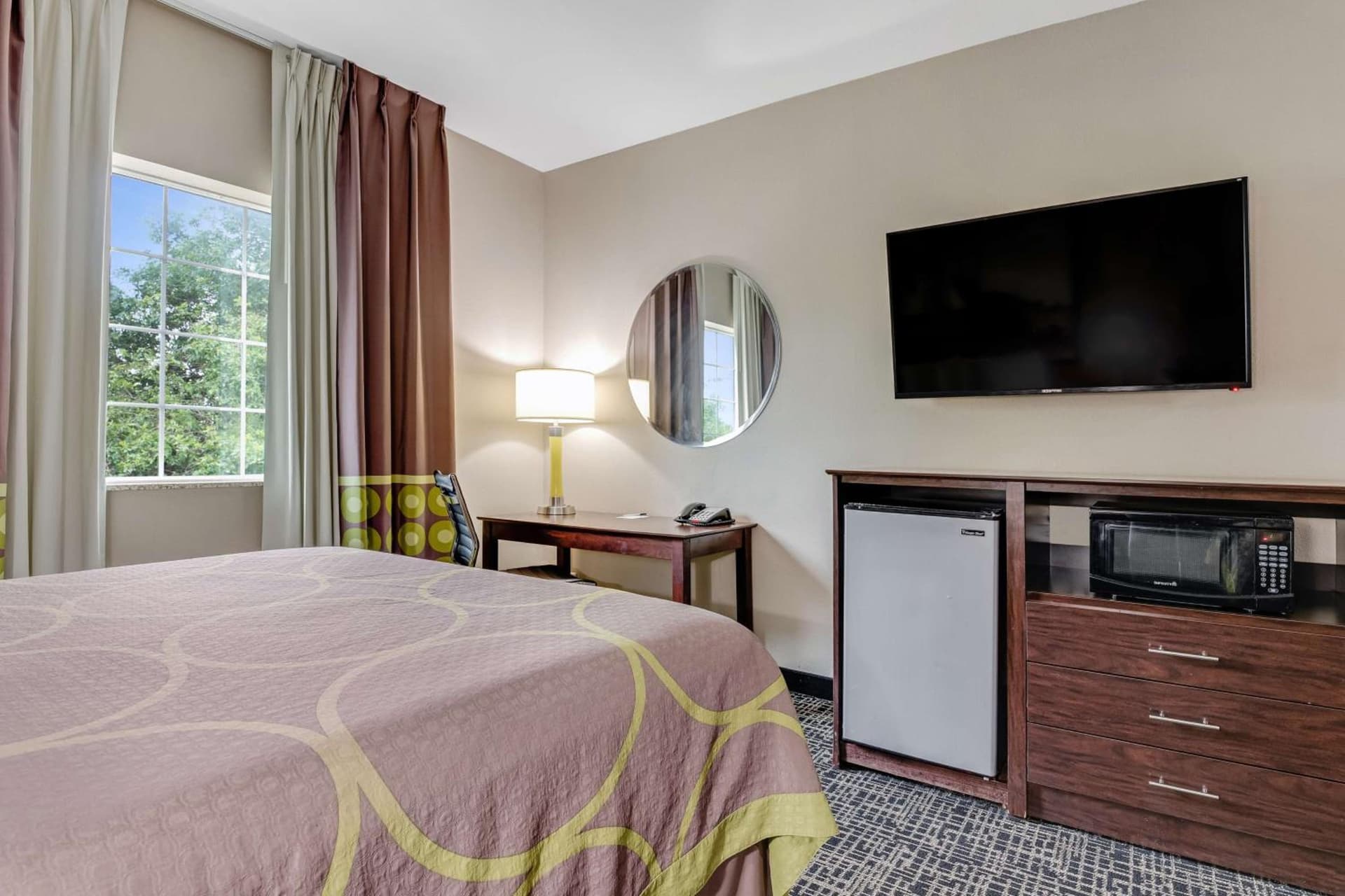 SureStay Plus Hotel by Best Western Owasso Tulsa North interior in Owasso, OK — gallery photo 2