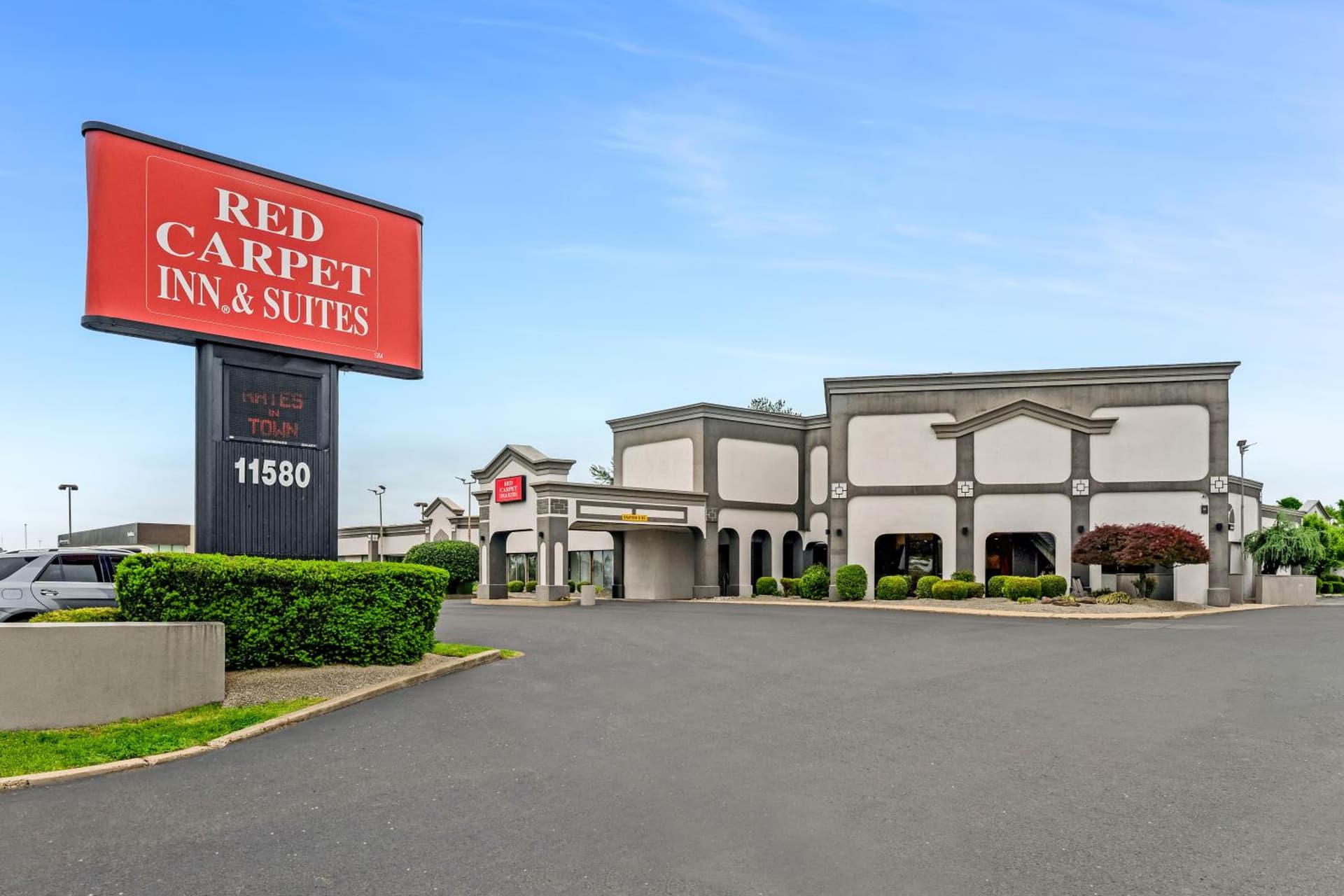 Red Carpet Inn & Suites featured exterior or lobby in Philadelphia, PA — similar hotel