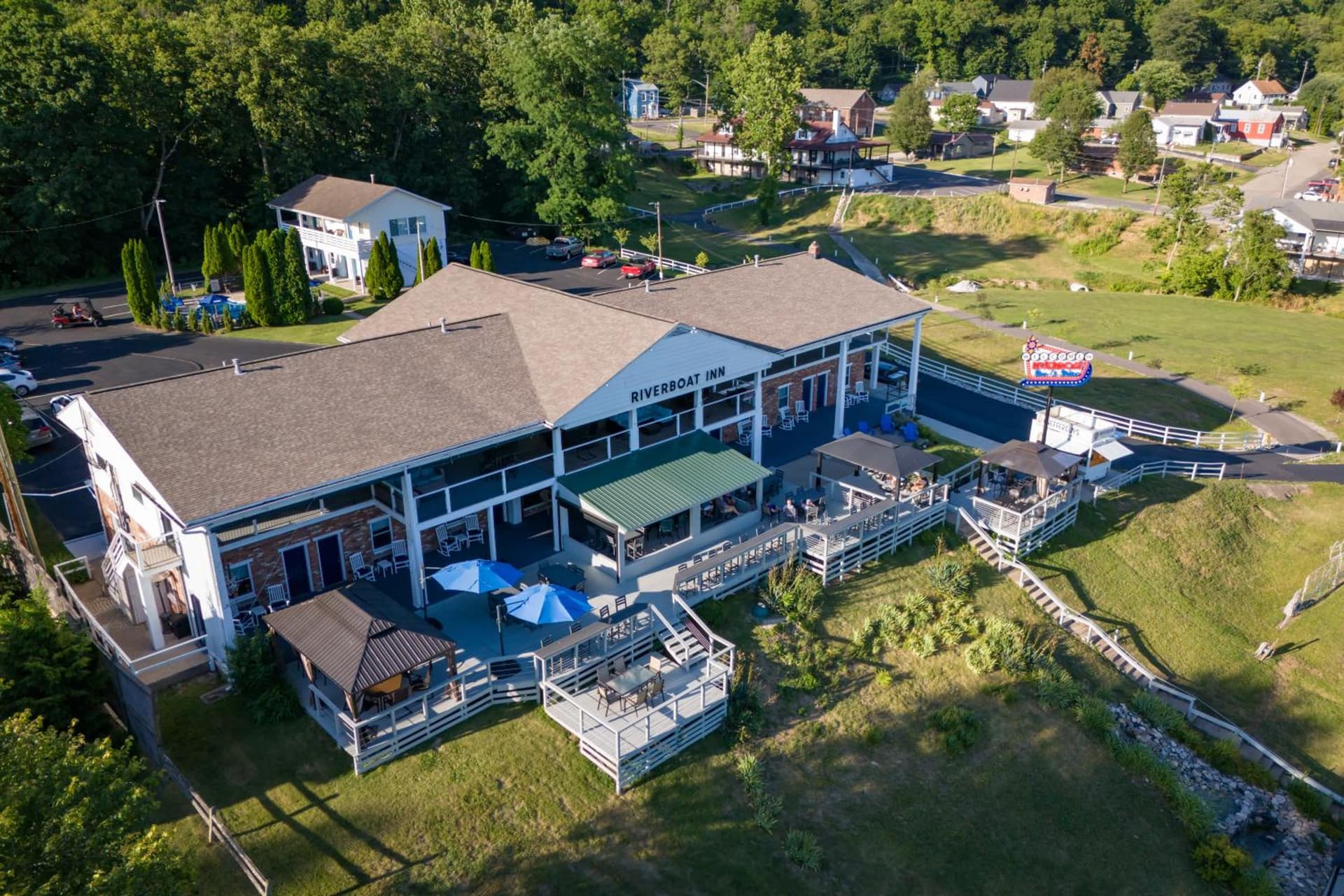 Riverboat Inn & Suites property views in Madison, IN — gallery photo 3