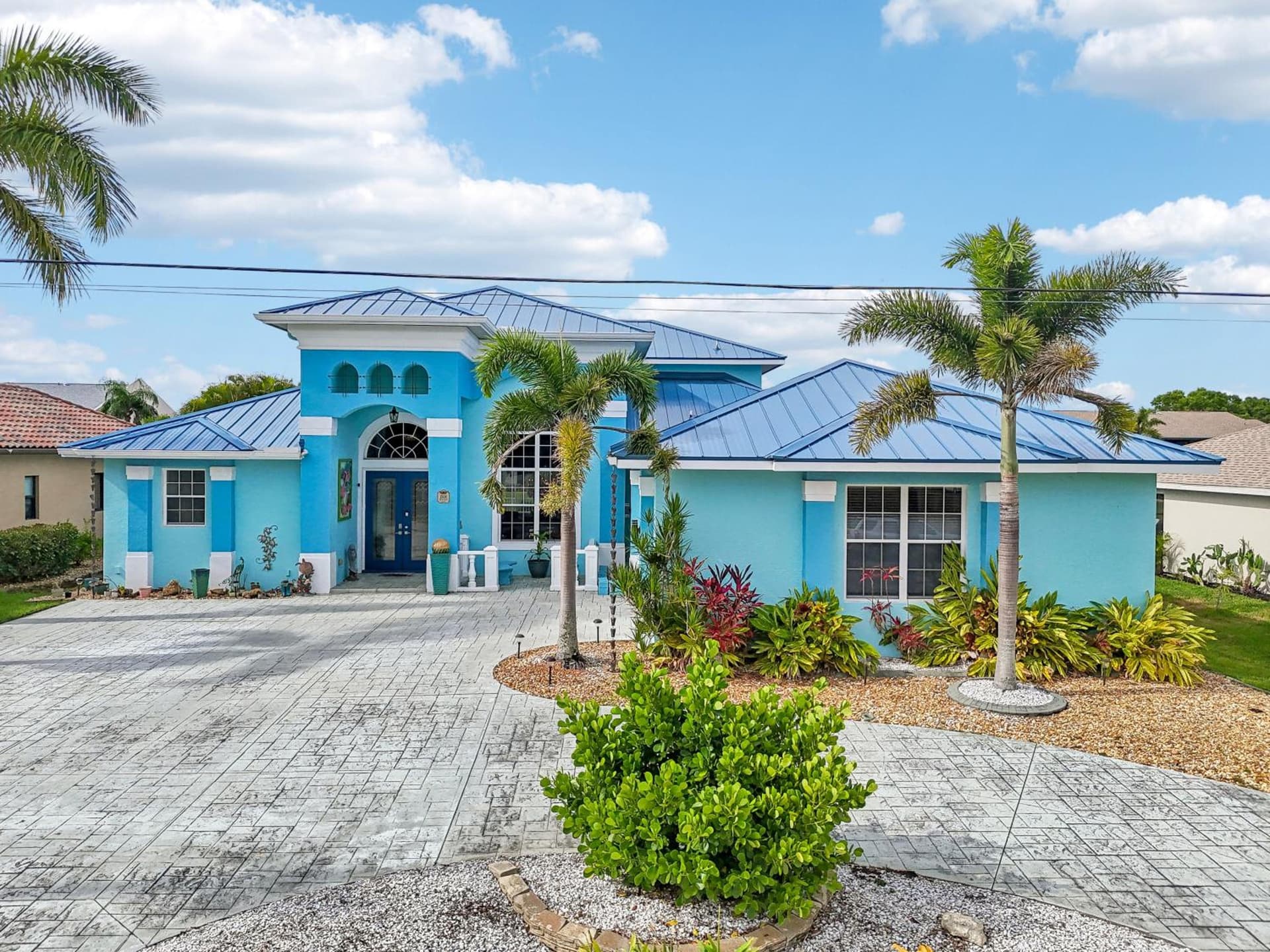 Cape Paradise Resort - Your Luxury Tropical Retreat gallery photo in Cape Coral, FL — image 5