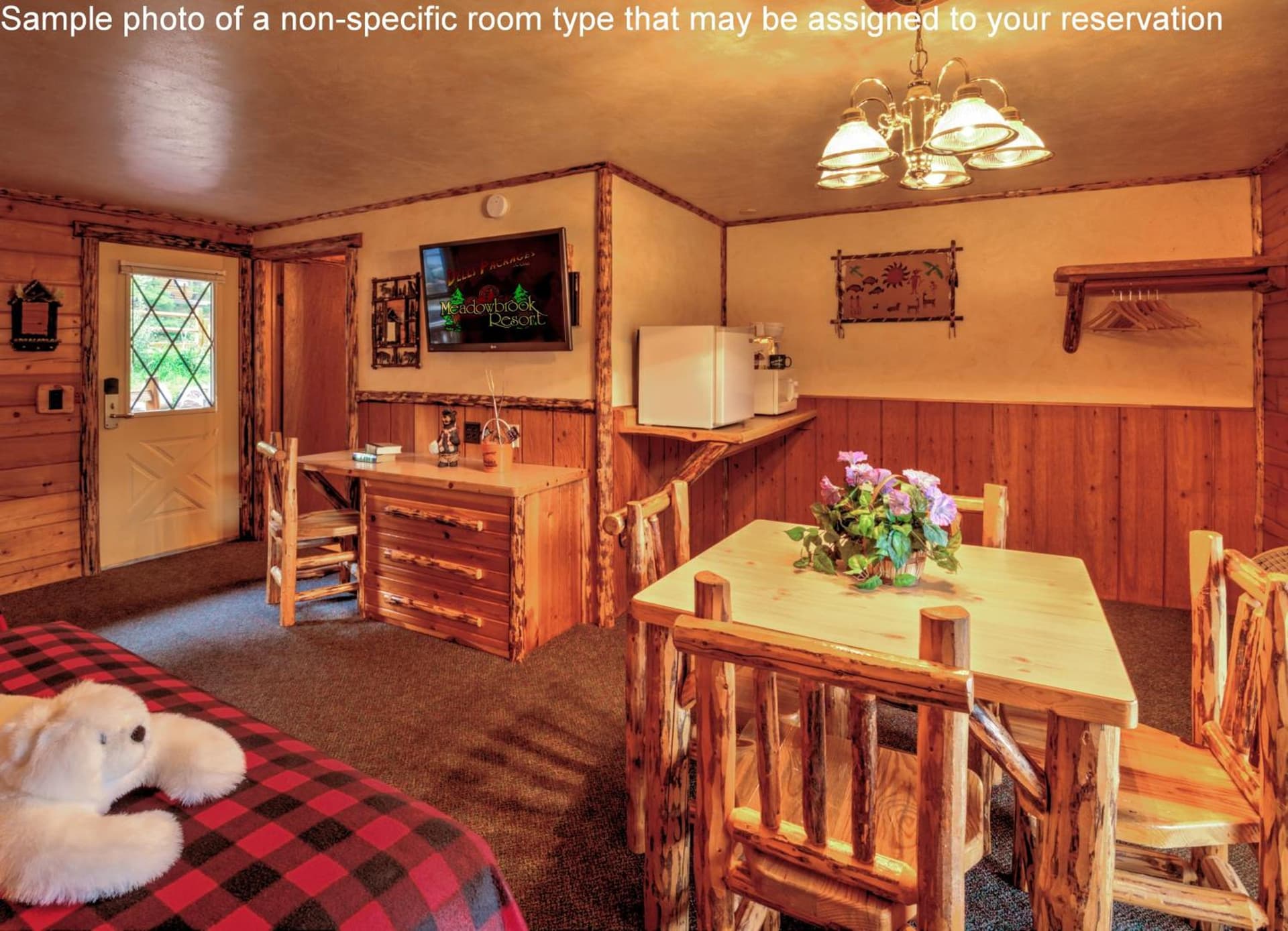Meadowbrook Resort interior in Wisconsin Dells, WI — gallery photo 2