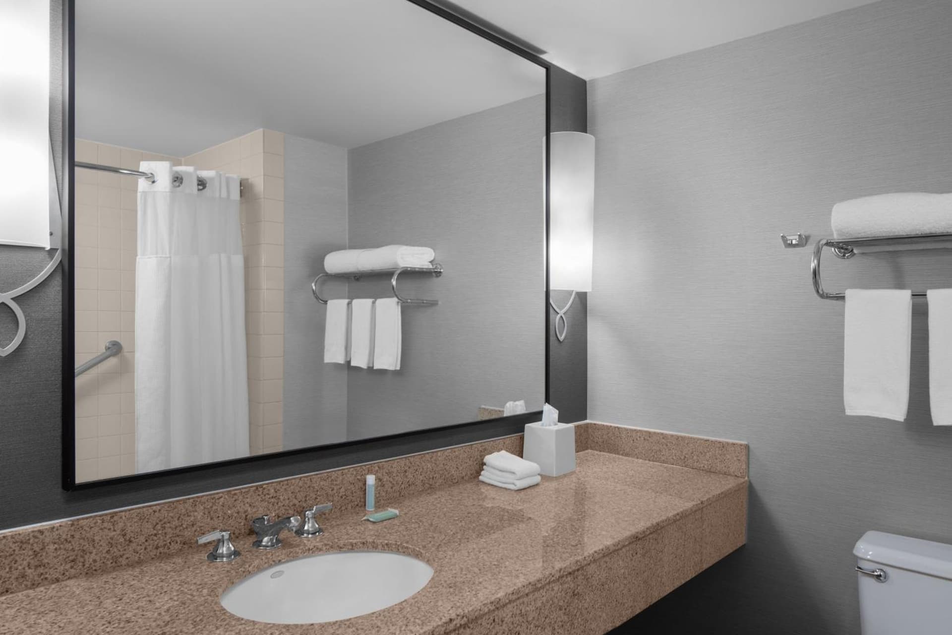 Courtyard by Marriott San Diego Rancho Bernardo gallery photo in Rancho Bernardo, CA — image 9