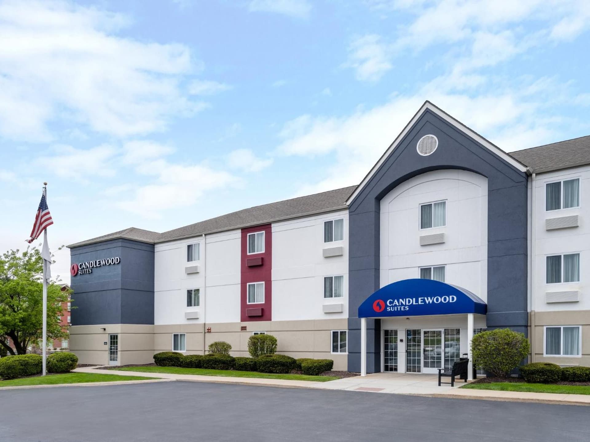 Candlewood Suites Rockford by IHG featured exterior or lobby in Rockford, IL — similar hotel