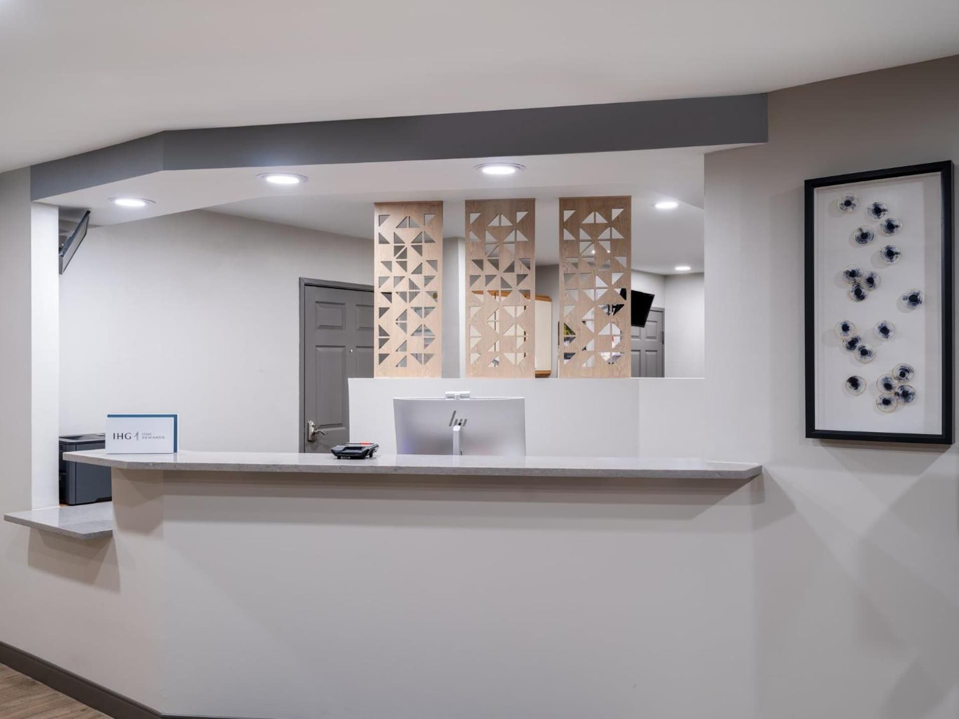 Candlewood Suites Rockford by IHG gallery photo in Rockford, IL — image 8