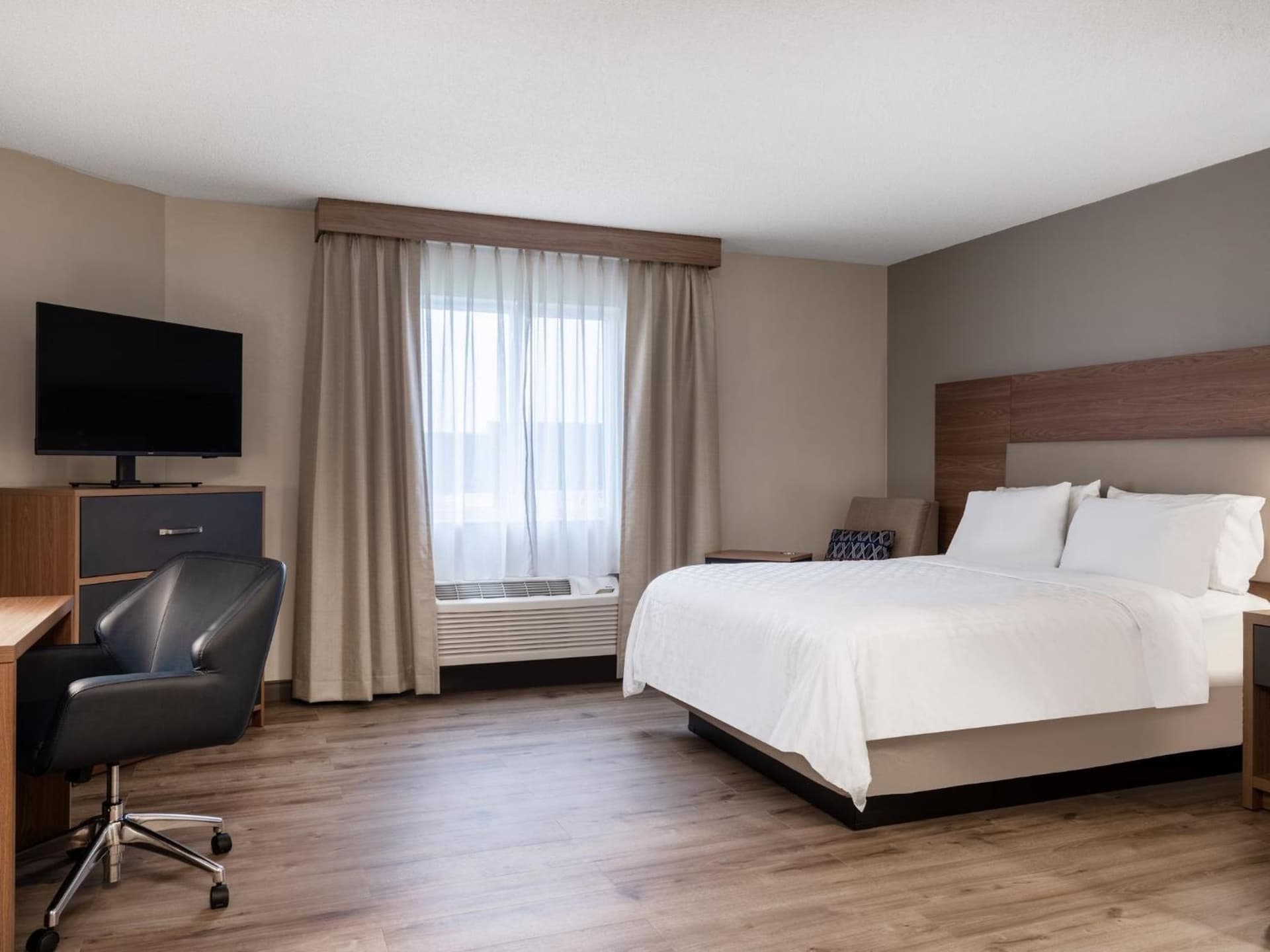 Candlewood Suites Rockford by IHG gallery photo in Rockford, IL — image 7