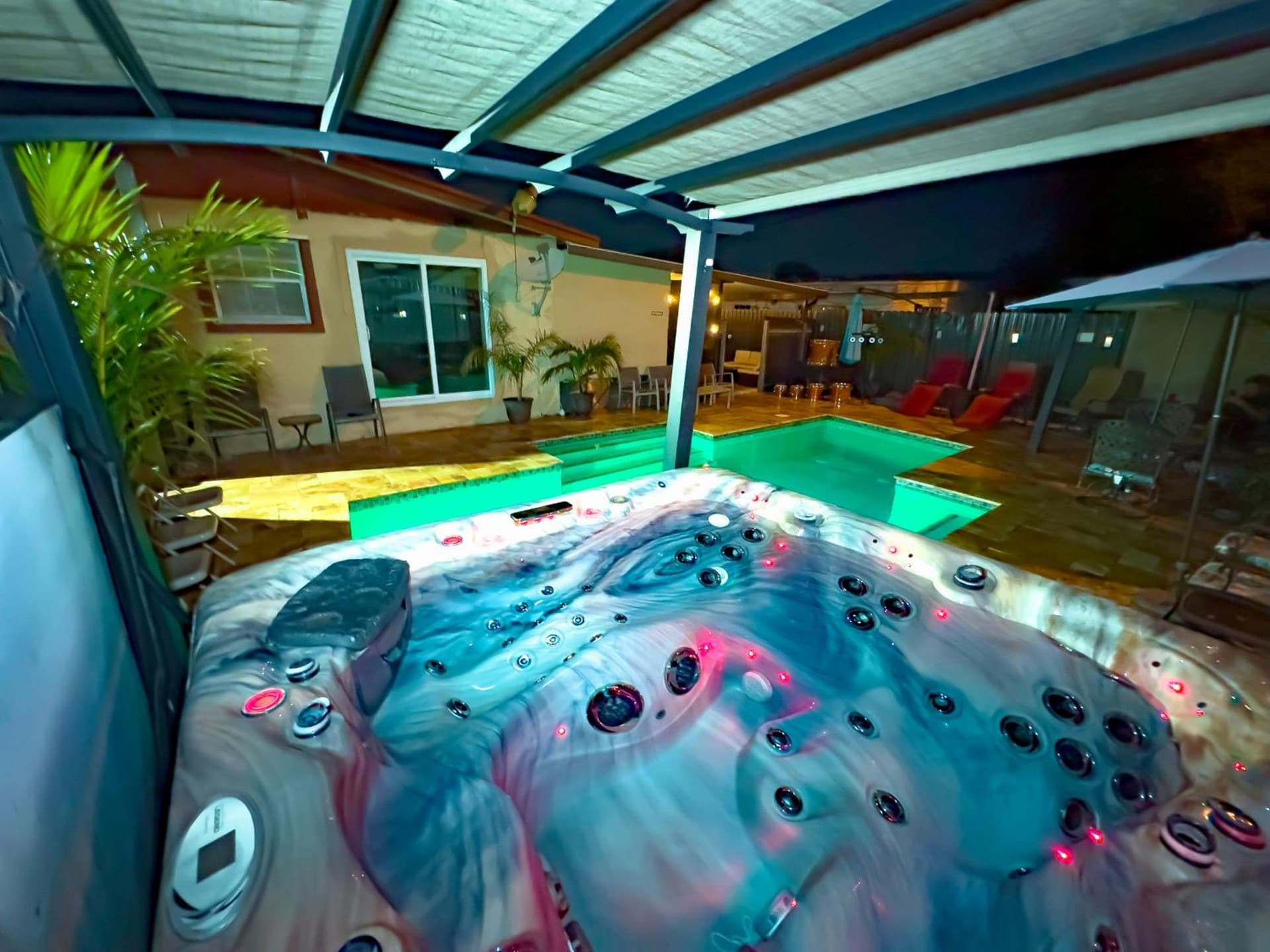 Luxury home 5 minutes from stadium featured exterior or lobby in Miami, FL — similar hotel