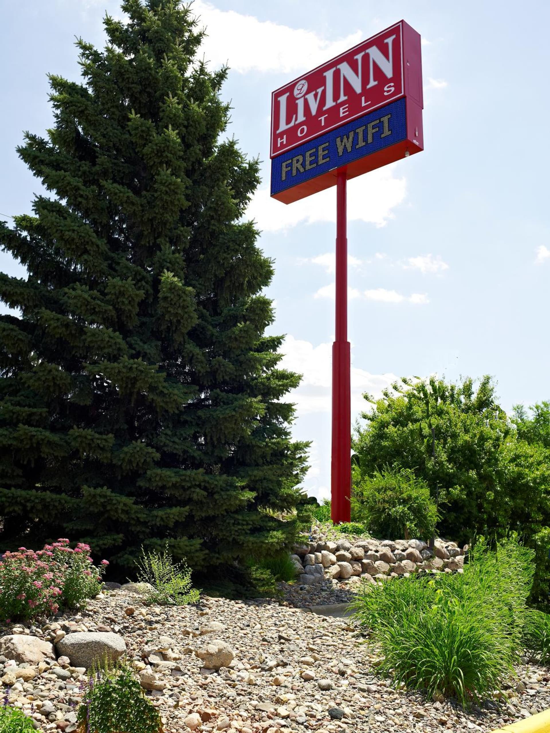 LivINN Hotel Minneapolis South / Burnsville interior in Burnsville, MN — gallery photo 2