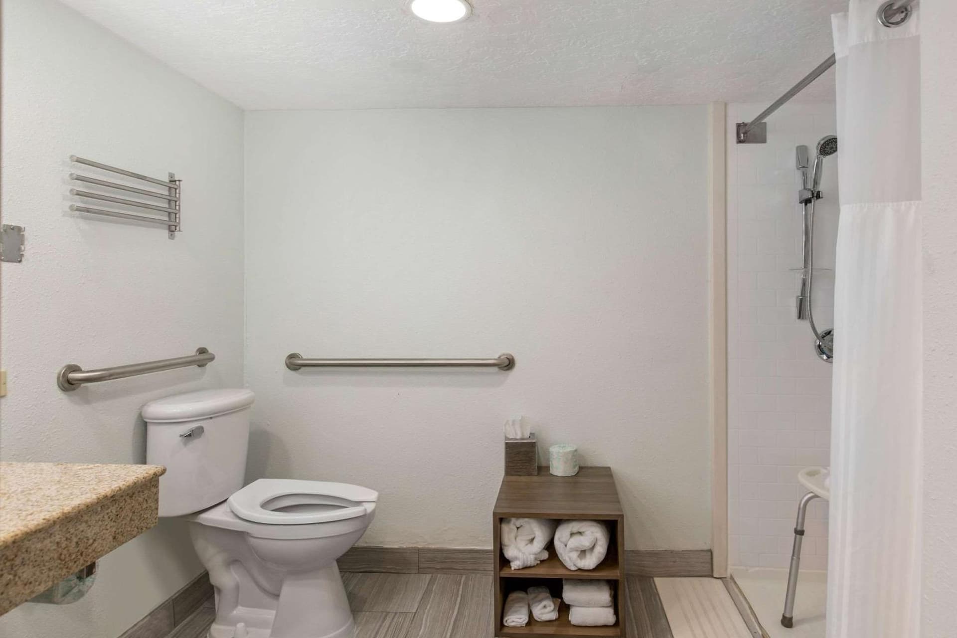 Radisson Hotel Grand Rapids Riverfront gallery photo in Grand Rapids, MI — image 33