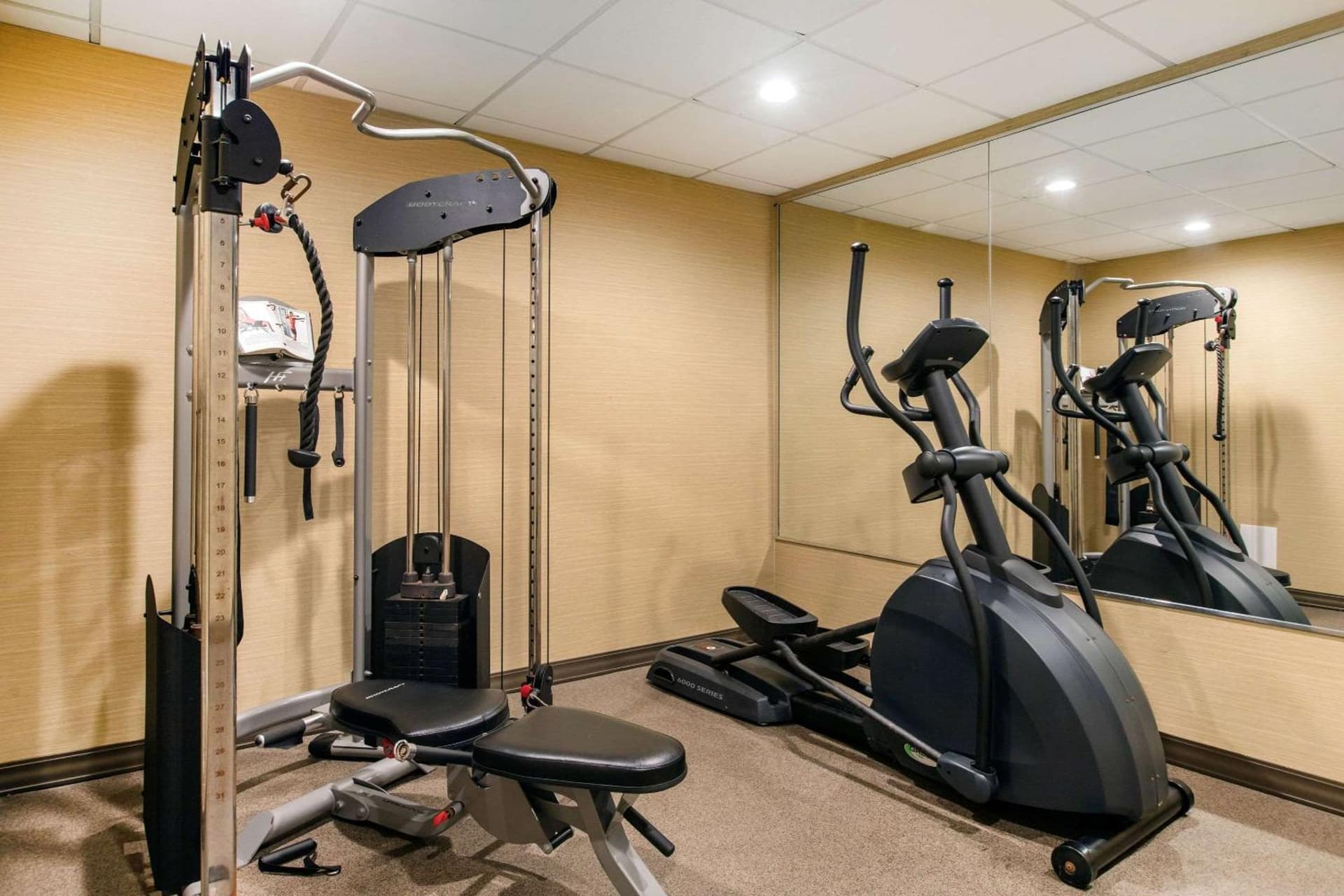 Radisson Hotel Grand Rapids Riverfront interior in Grand Rapids, MI — gallery photo 2