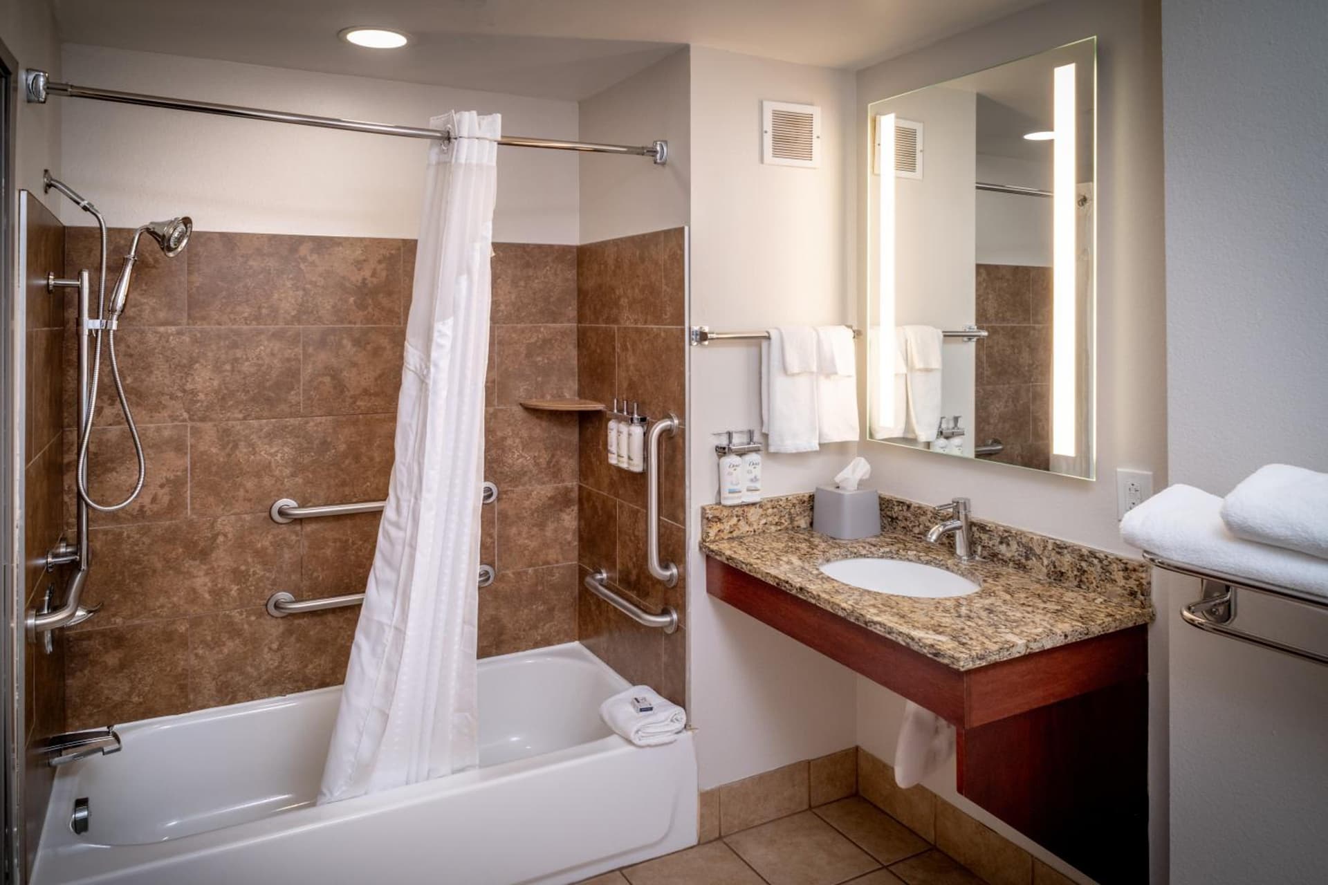 Holiday Inn Express & Suites Cross Lanes by IHG gallery photo in Cross Lanes, WV — image 140