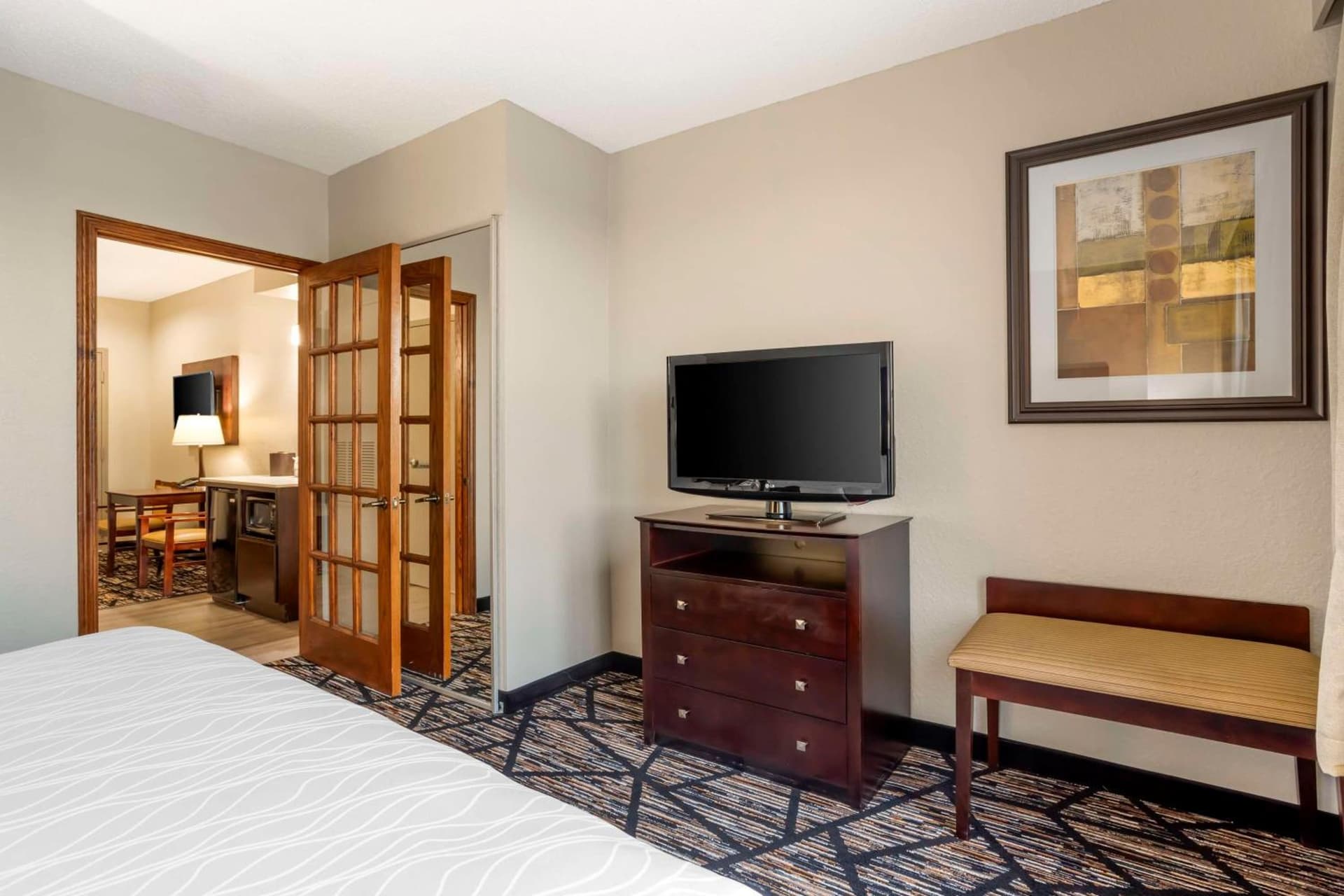 Best Western Plus Hobby Airport Inn & Suites gallery photo in Houston, TX — image 26
