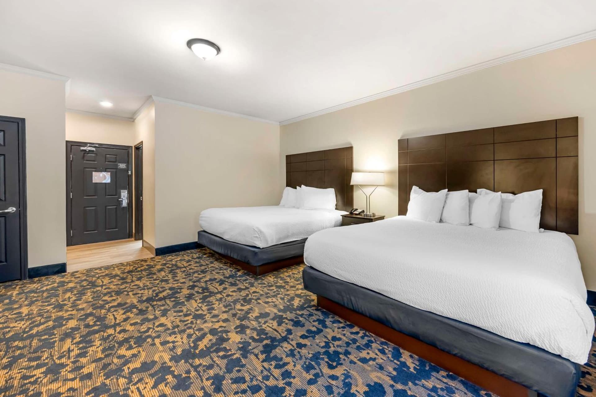Best Western Brentwood interior in Brentwood, TN — gallery photo 2