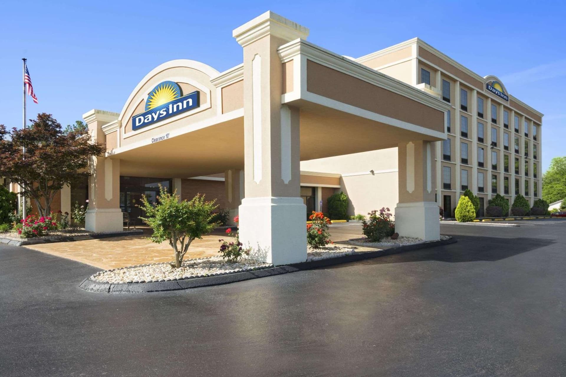 Days Inn by Wyndham Rome Downtown featured exterior or lobby in Rome, GA — similar hotel