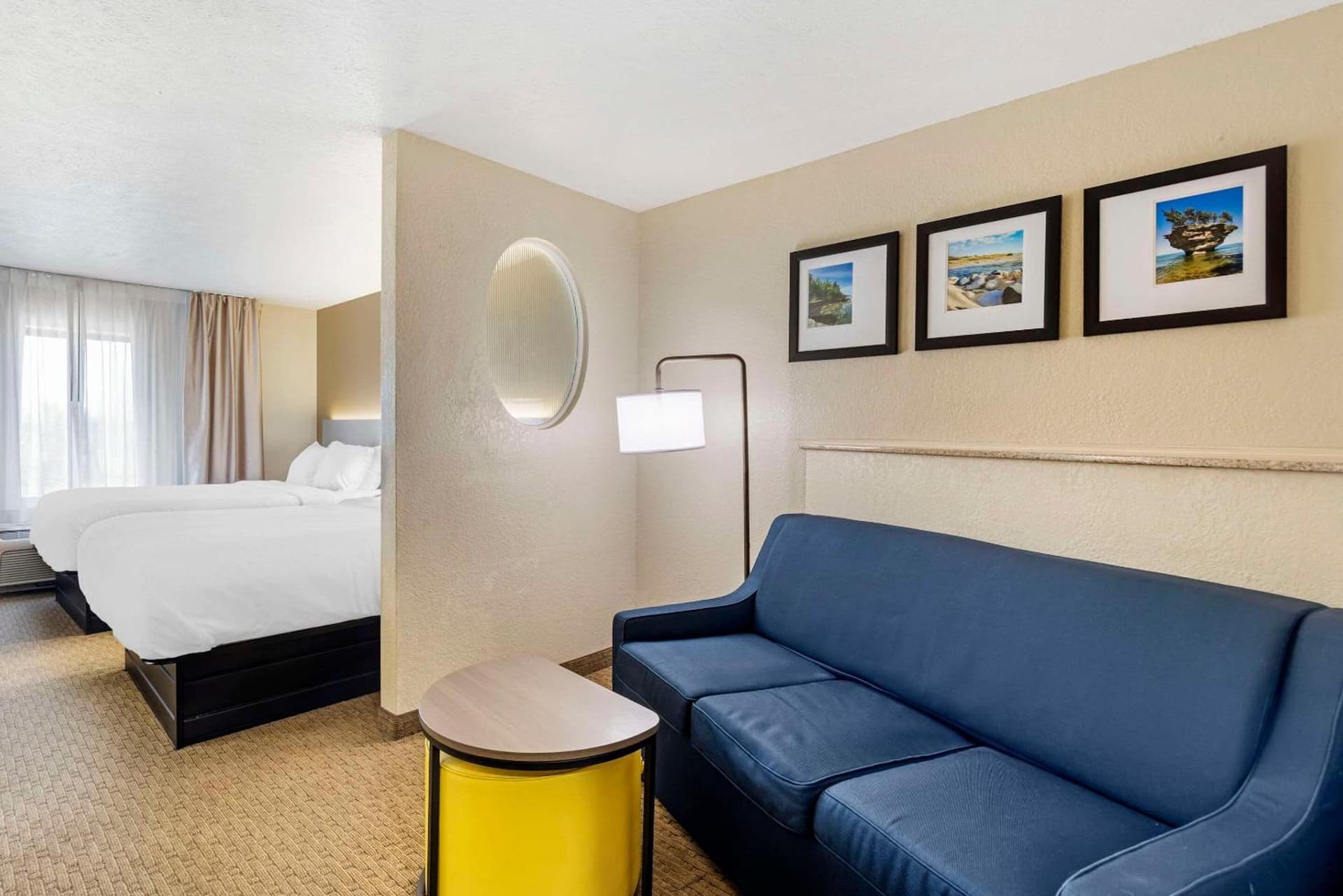 Comfort Suites Merrillville near US 30 gallery photo in Merrillville, IN — image 23