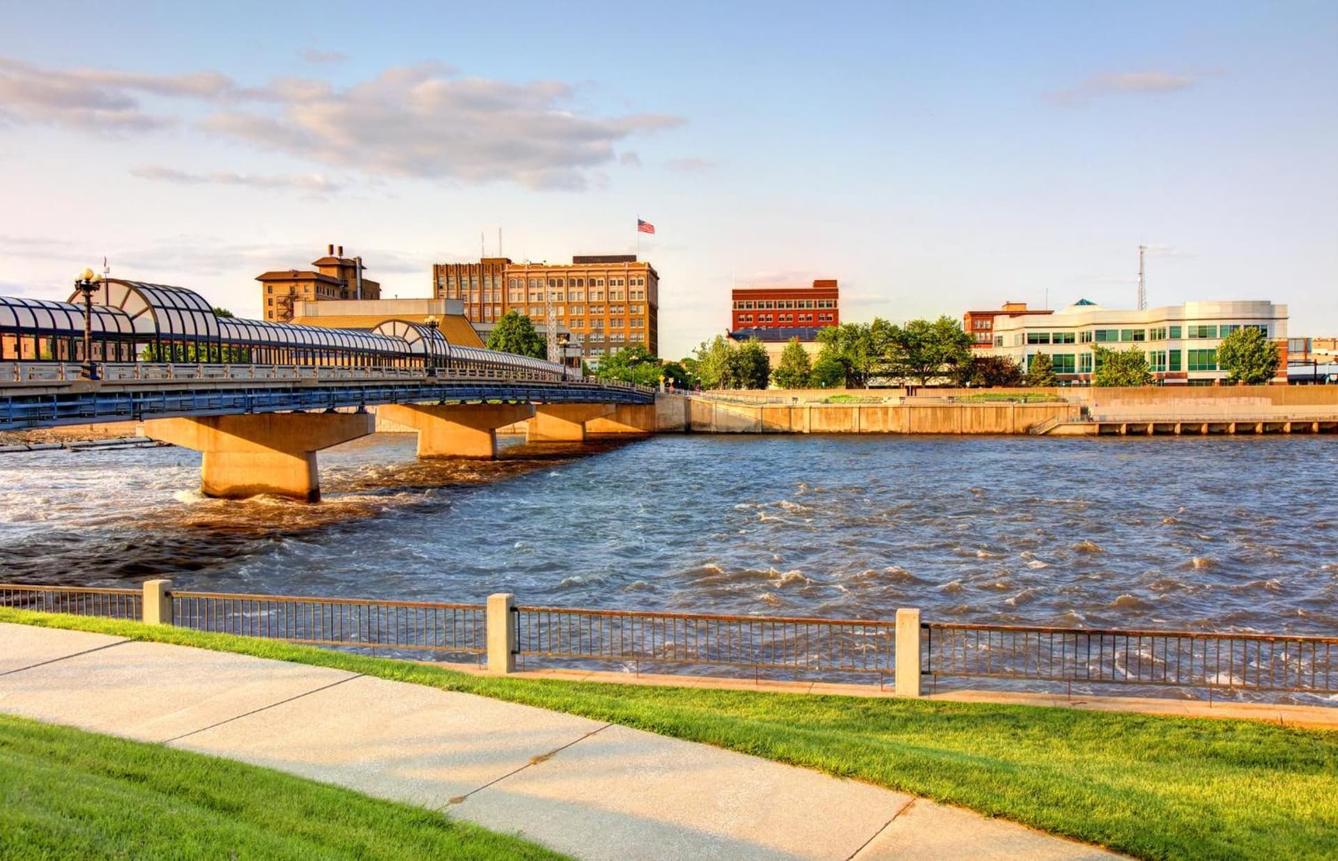 Holiday Inn & Suites Cedar Falls-Waterloo Event Ctr by IHG gallery photo in Cedar Falls, IA — image 9