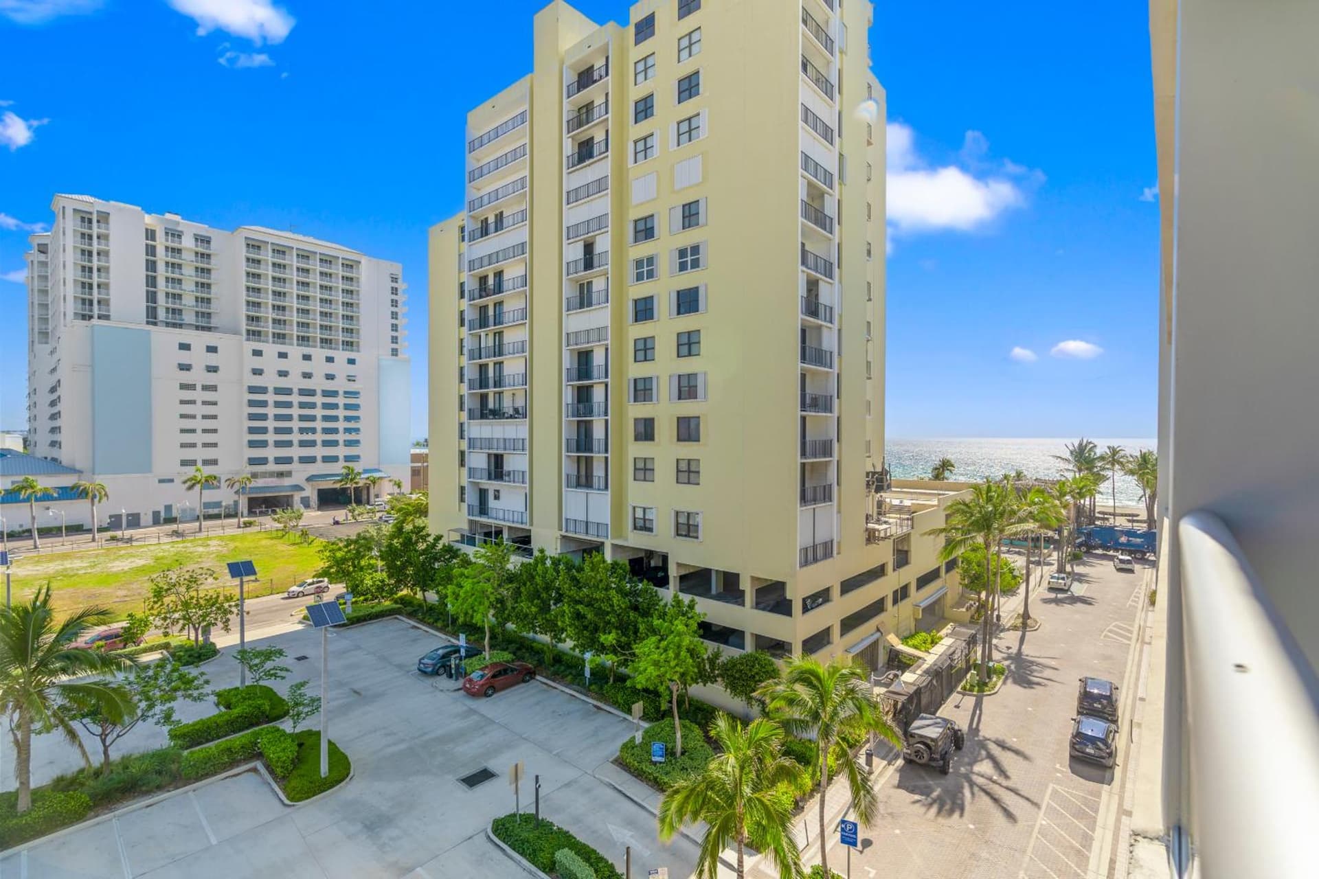 Nido del amor featured exterior or lobby in Hollywood, FL — similar hotel