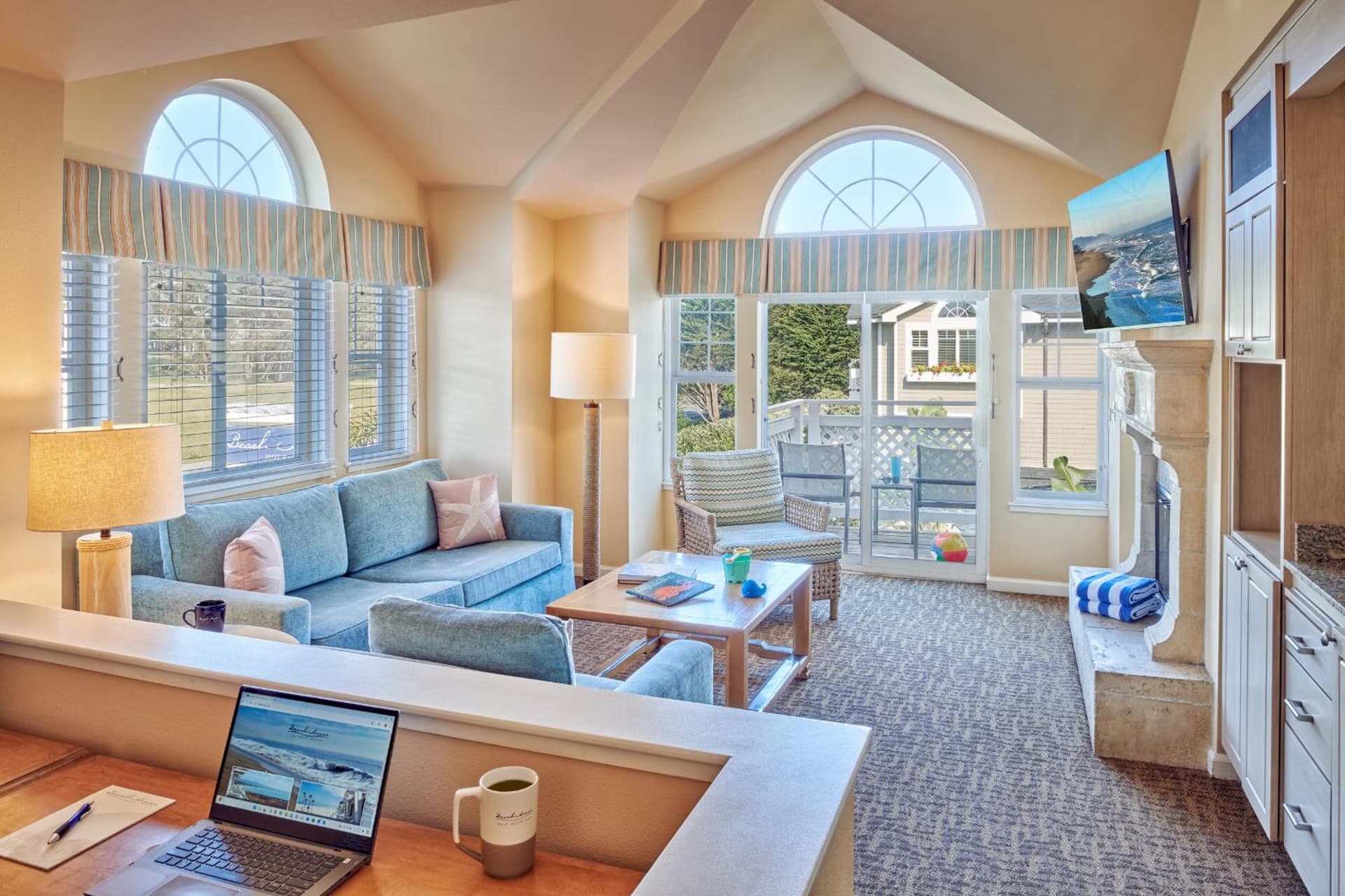 Beach House Half Moon Bay gallery photo in Half Moon Bay, CA — image 8