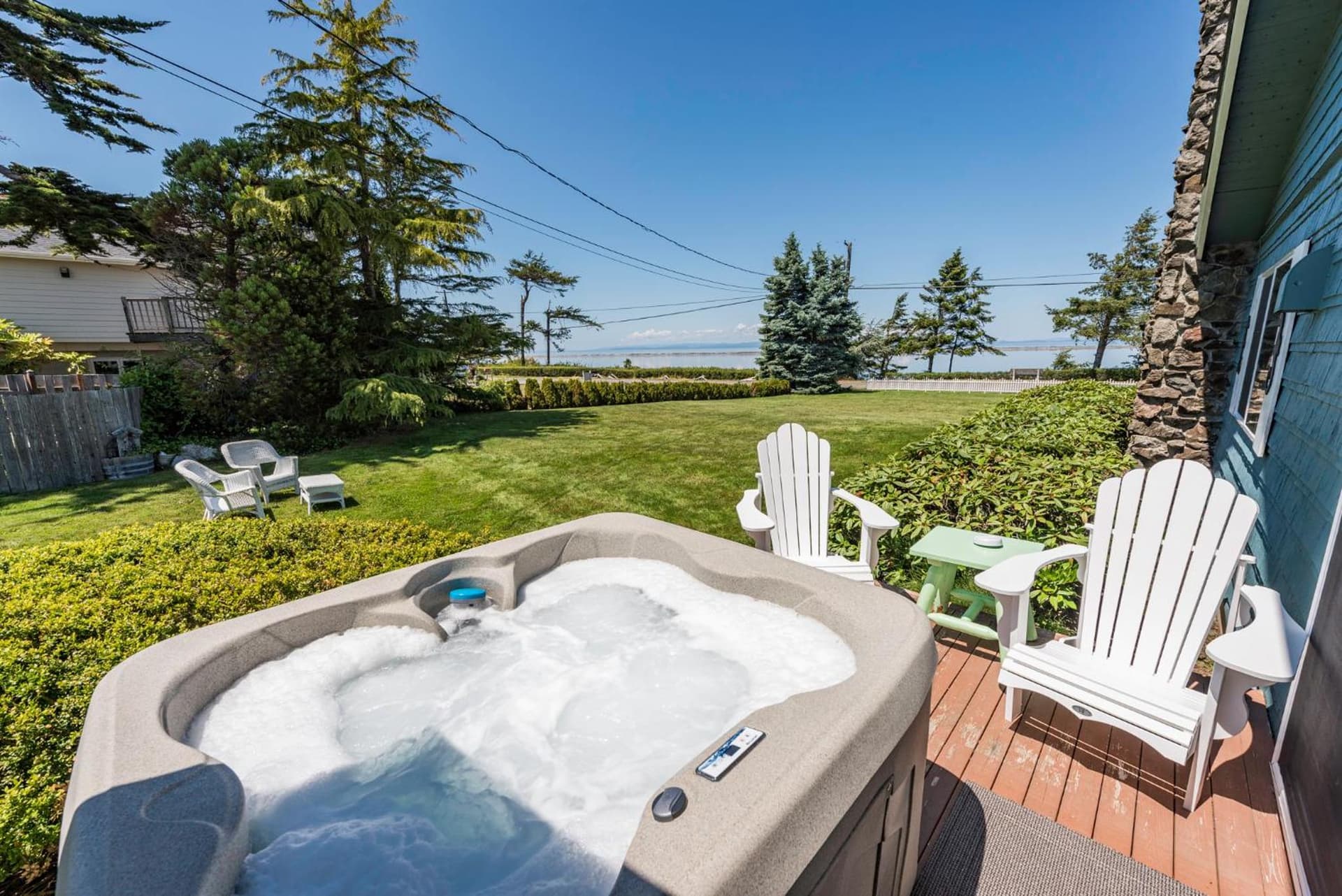 Juan de Fuca Waterfront Hotel & Cottages gallery photo in Sequim, WA — image 9
