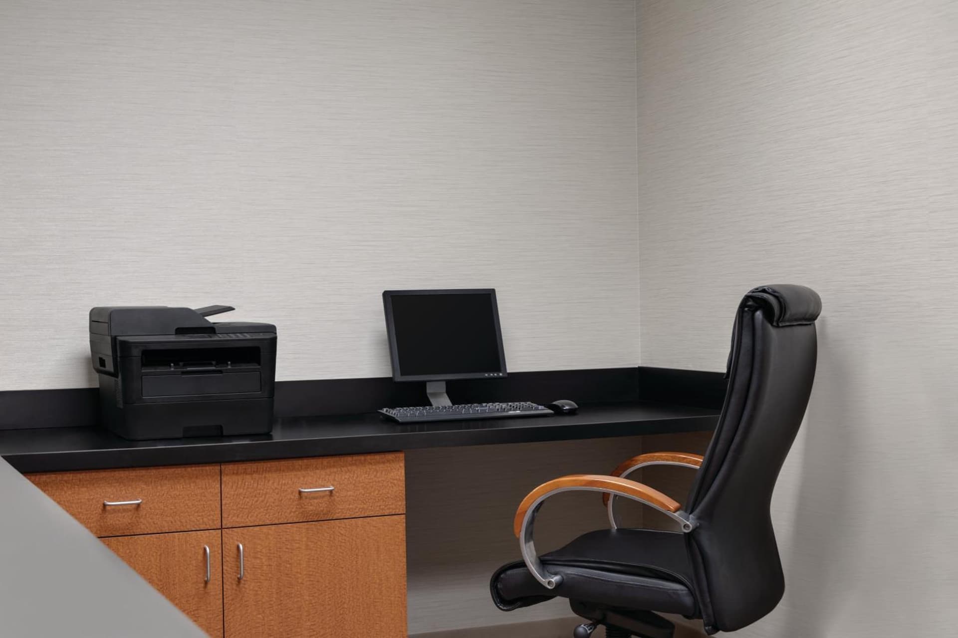 Wingate by Wyndham Louisville East gallery photo in Louisville, KY — image 14