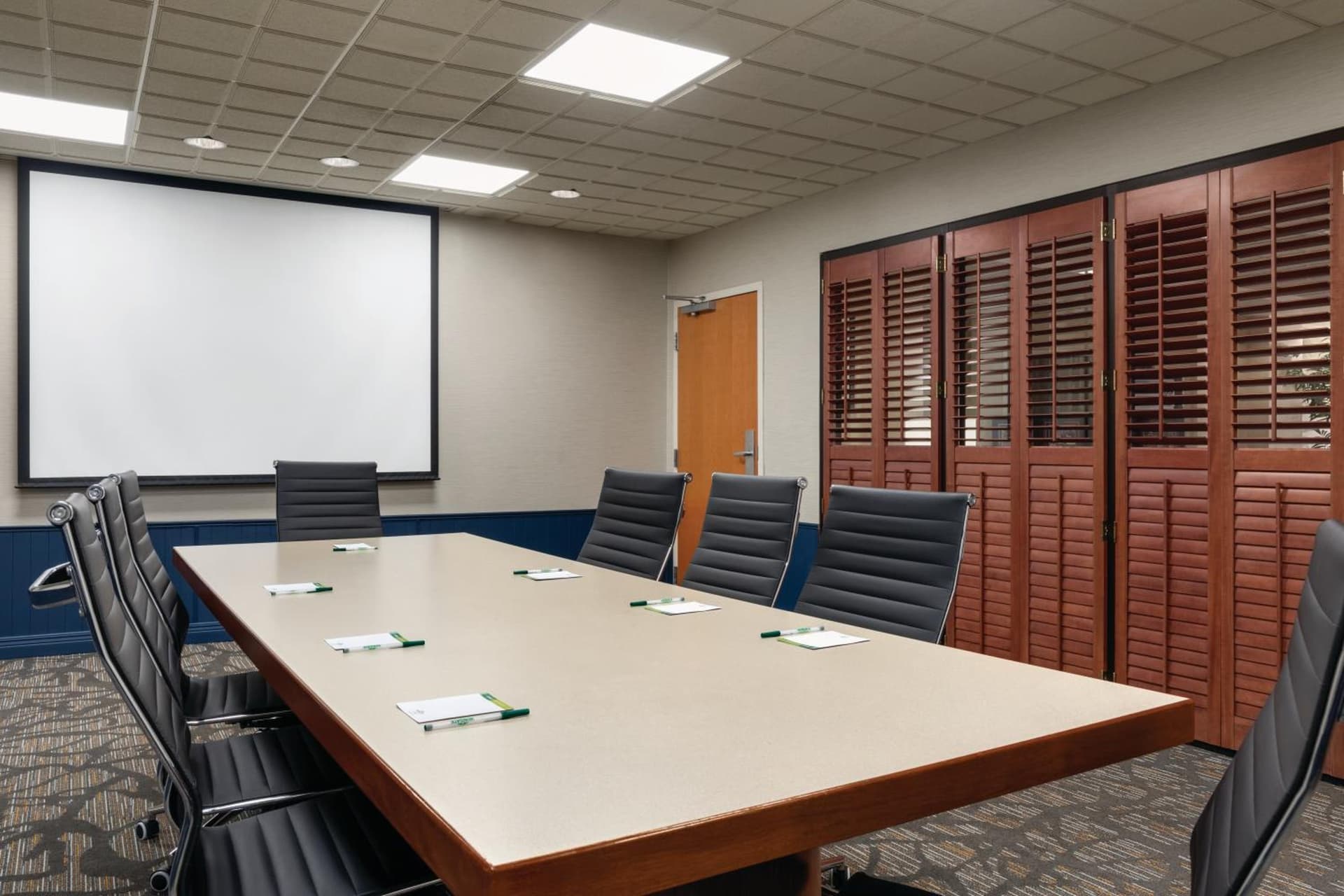 Wingate by Wyndham Louisville East gallery photo in Louisville, KY — image 27