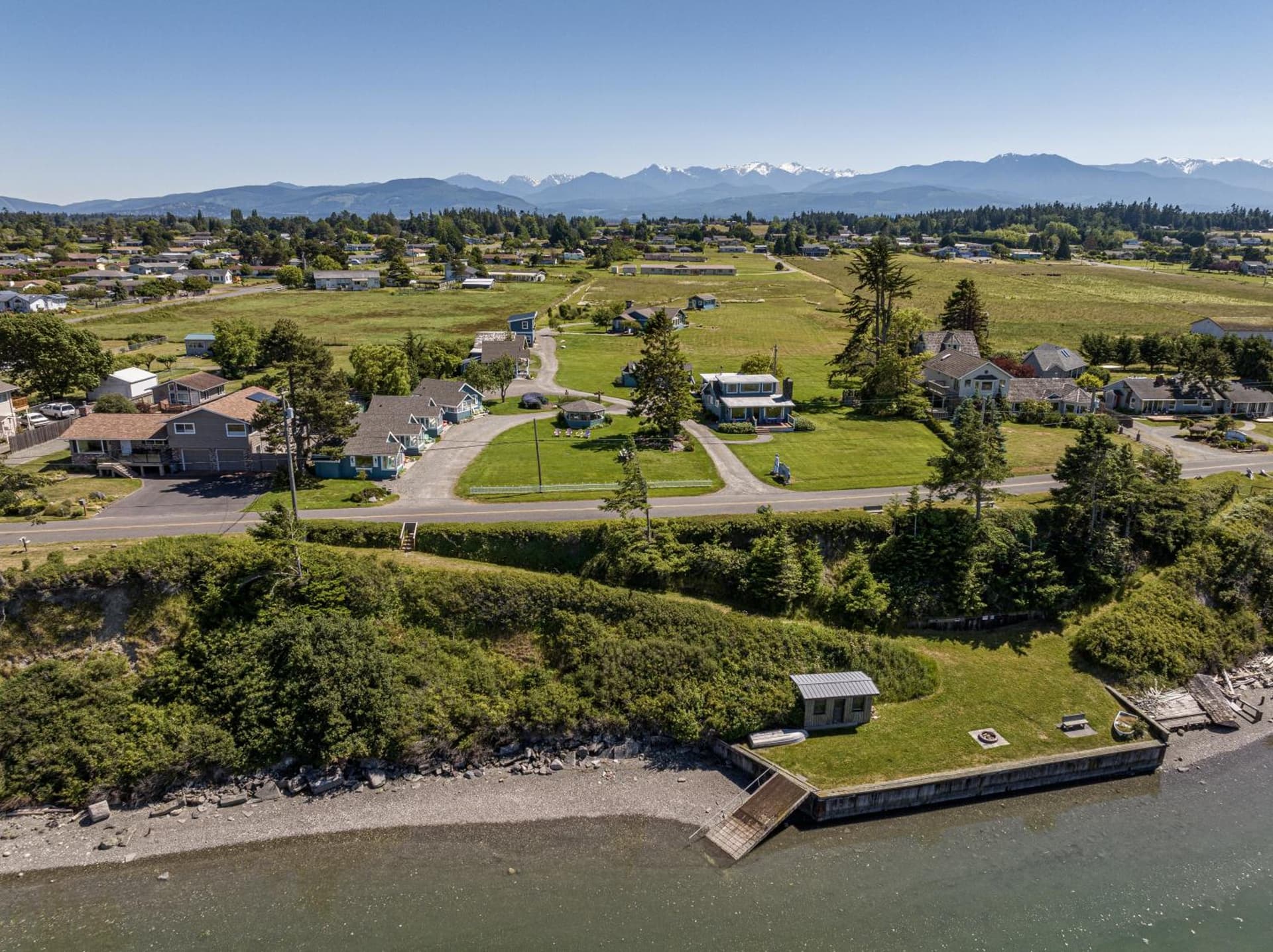 Juan de Fuca Waterfront Hotel & Cottages gallery photo in Sequim, WA — image 77