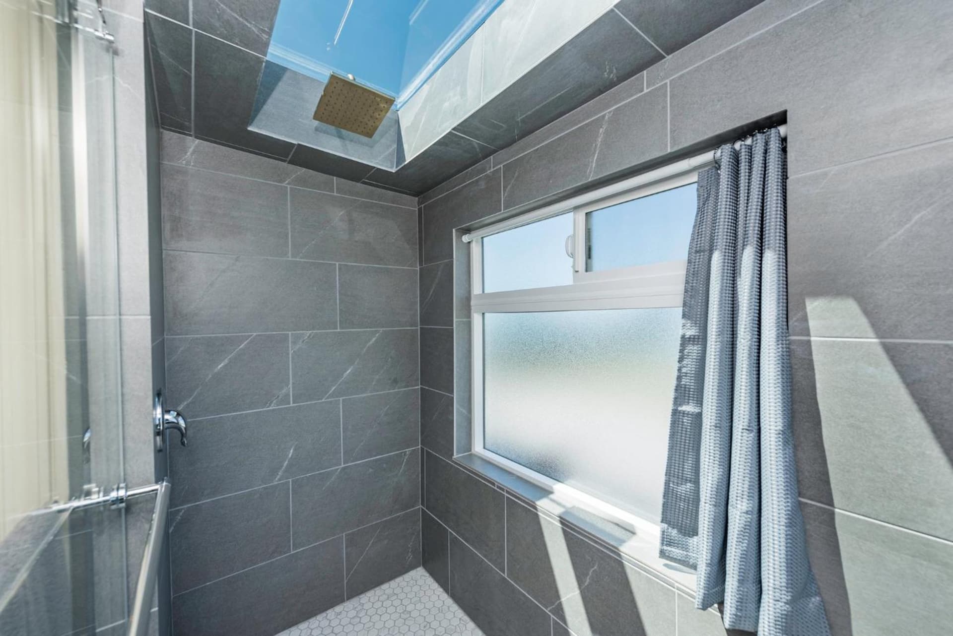 Juan de Fuca Waterfront Hotel & Cottages gallery photo in Sequim, WA — image 34
