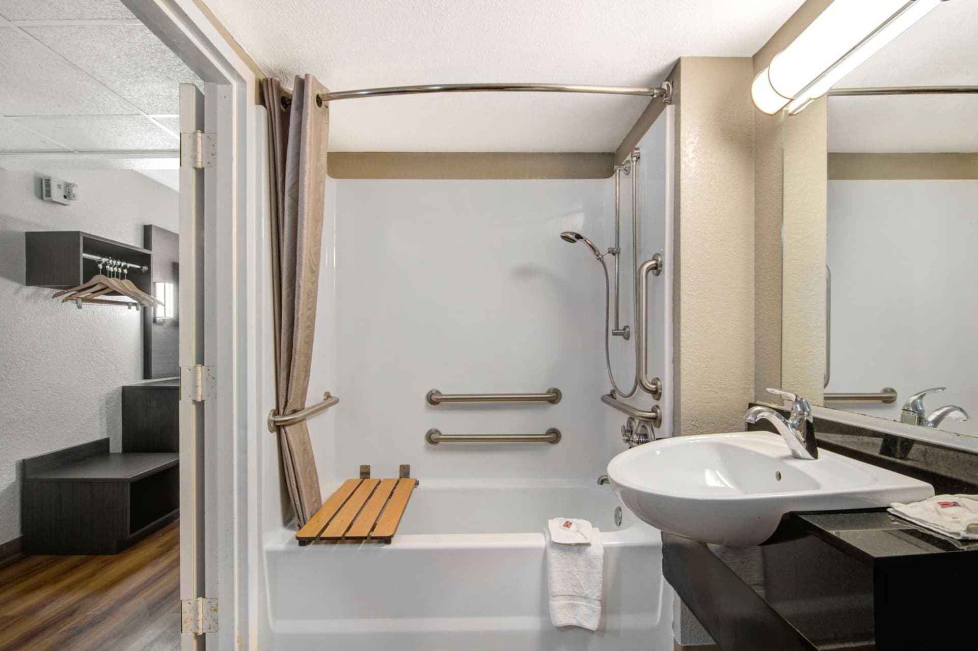 Motel 6-York, PA - North gallery photo in York, PA — image 34