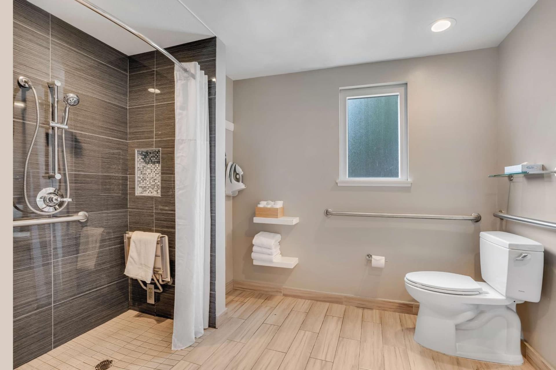 Sather Berkeley - SureStay Collection by Best Western gallery photo in Berkeley, CA — image 17