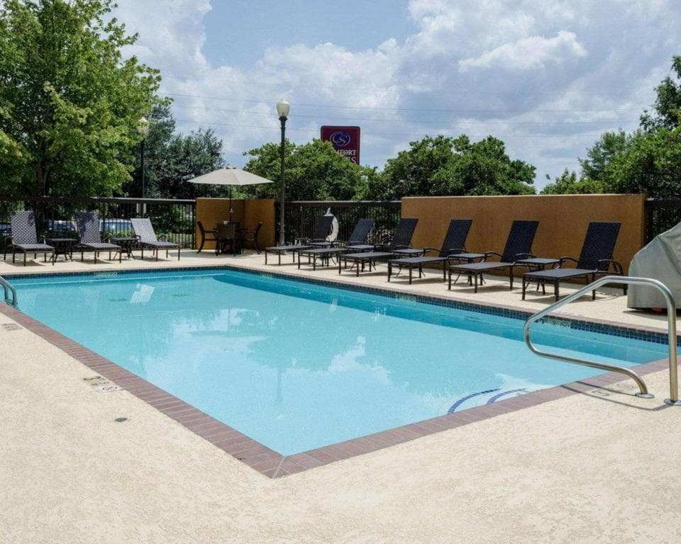 Comfort Suites property views in Starkville, MS — gallery photo 3