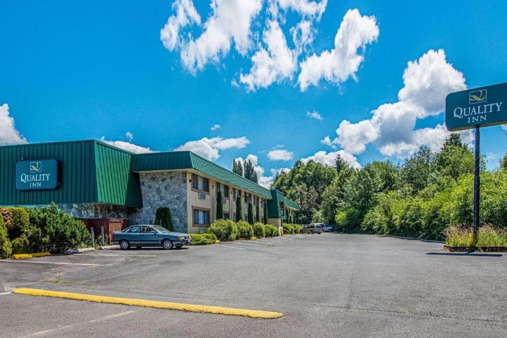 Quality Inn Olympia Near State Capital property views in Olympia, WA — gallery photo 3