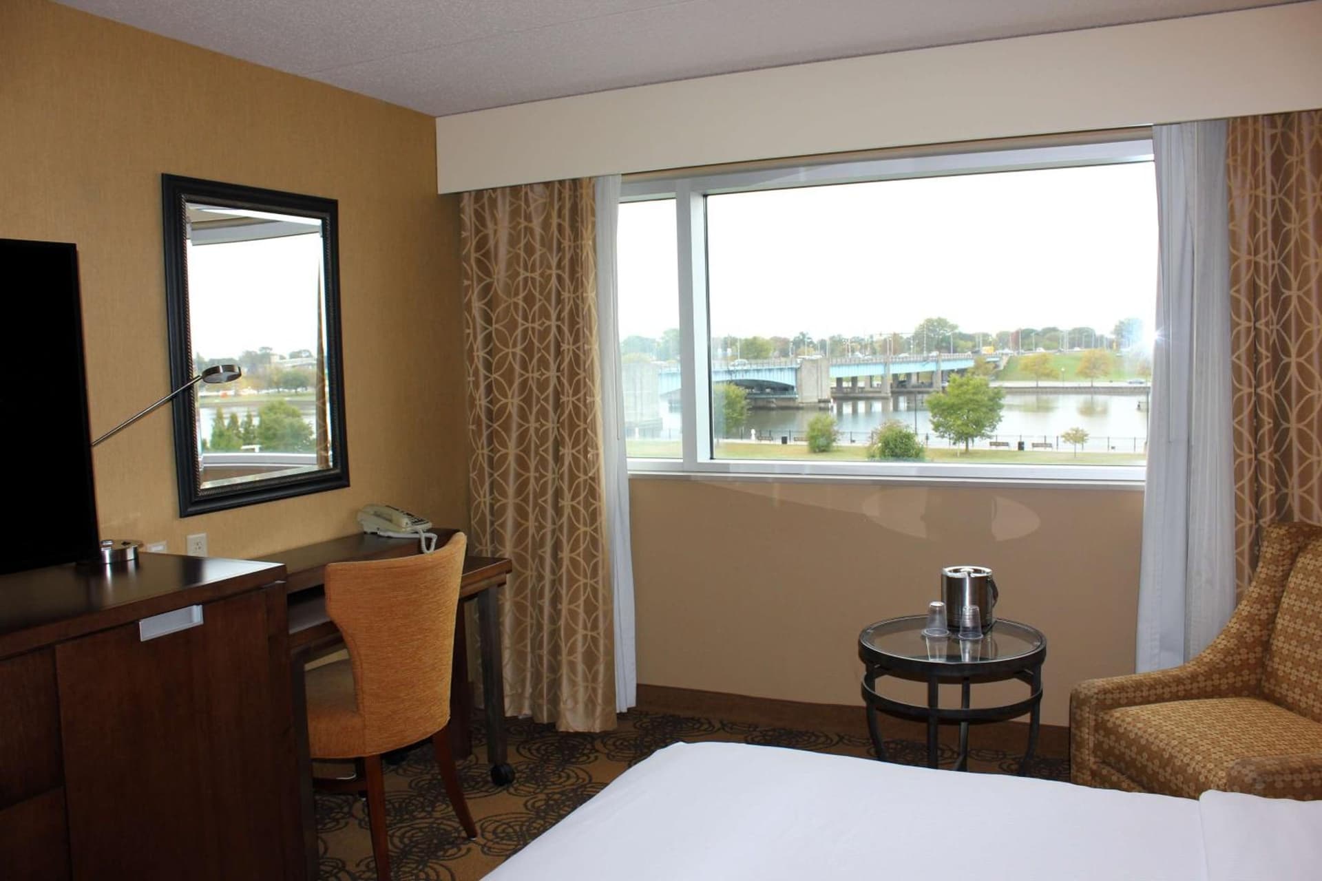 DoubleTree by Hilton Bay City - Riverfront gallery photo in Bay City, MI — image 67